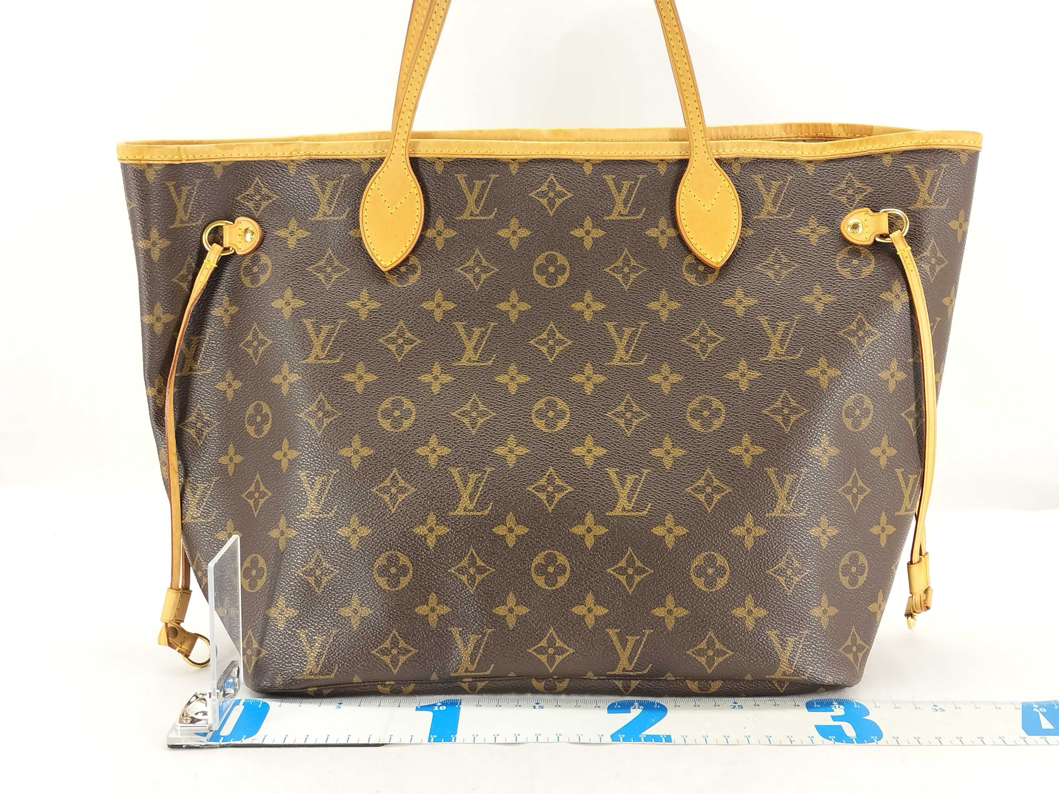 Monogram LV Monogram Neverfull MM Tote Bag — view 2