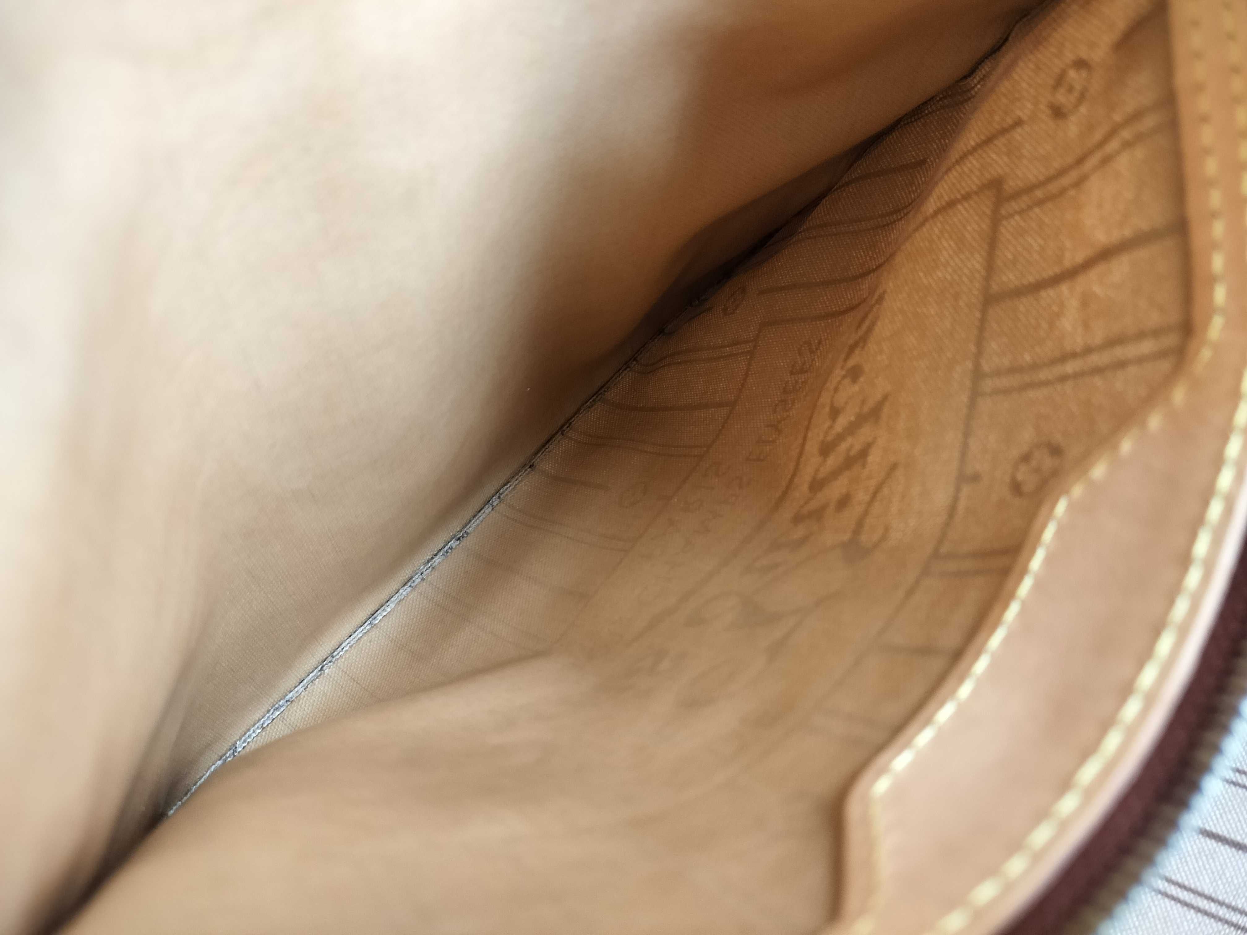 Monogram LV Monogram Neverfull MM Tote Bag — view 11