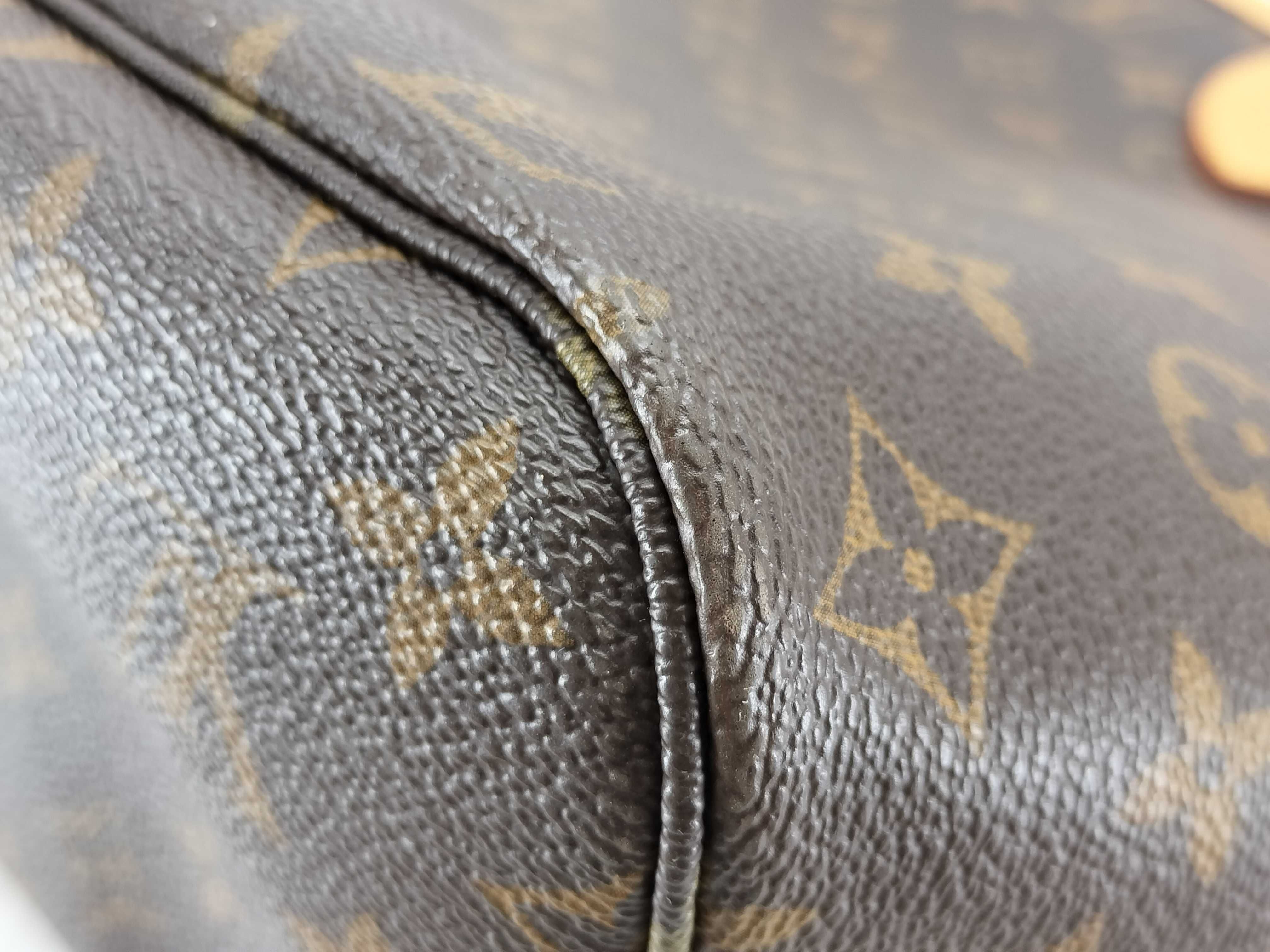 Monogram LV Monogram Neverfull MM Tote Bag — view 6