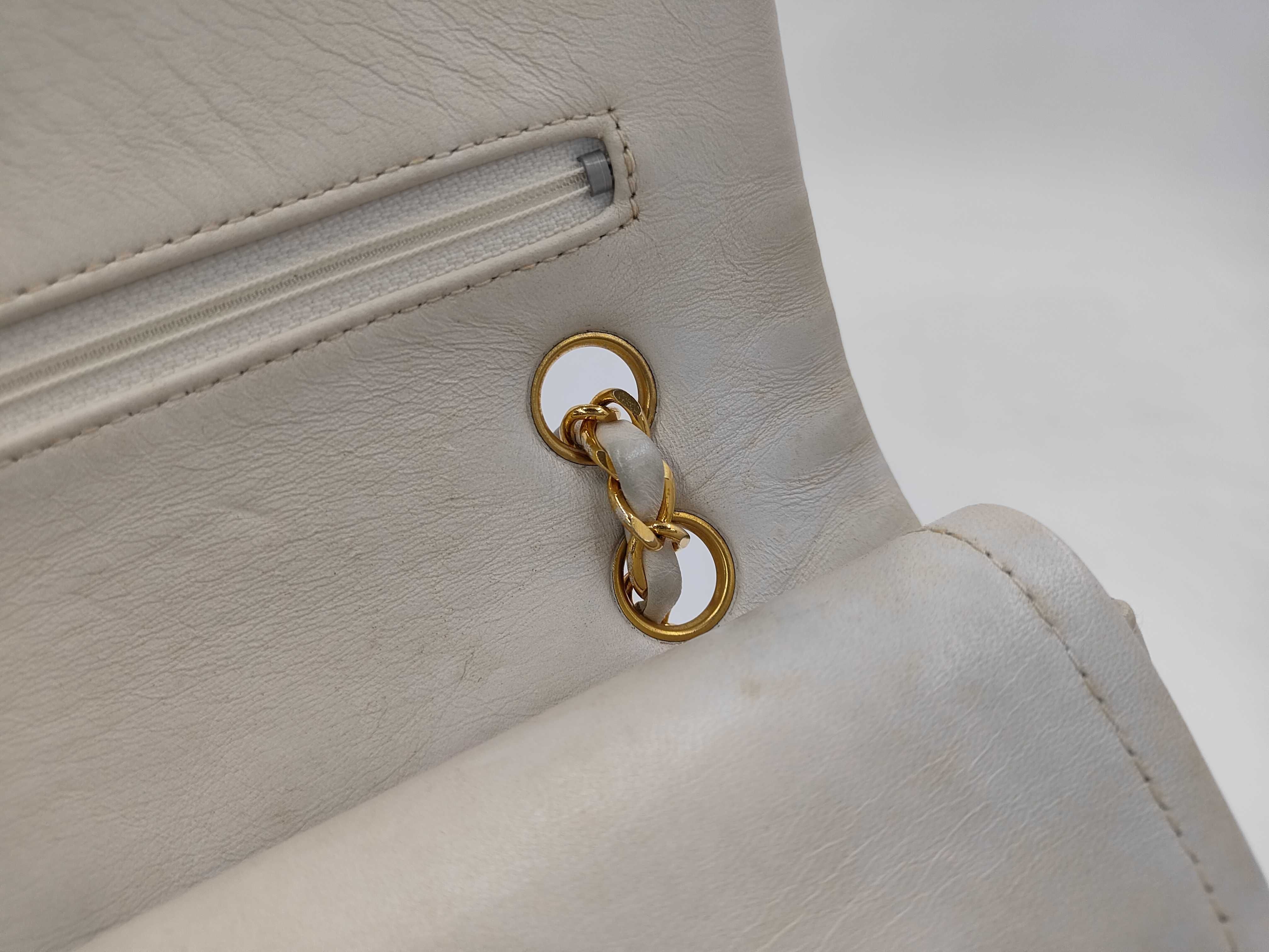 Matelassé 25 Lambskin Double Flap Chain Shoulder Bag, White, Series 1 — view 12
