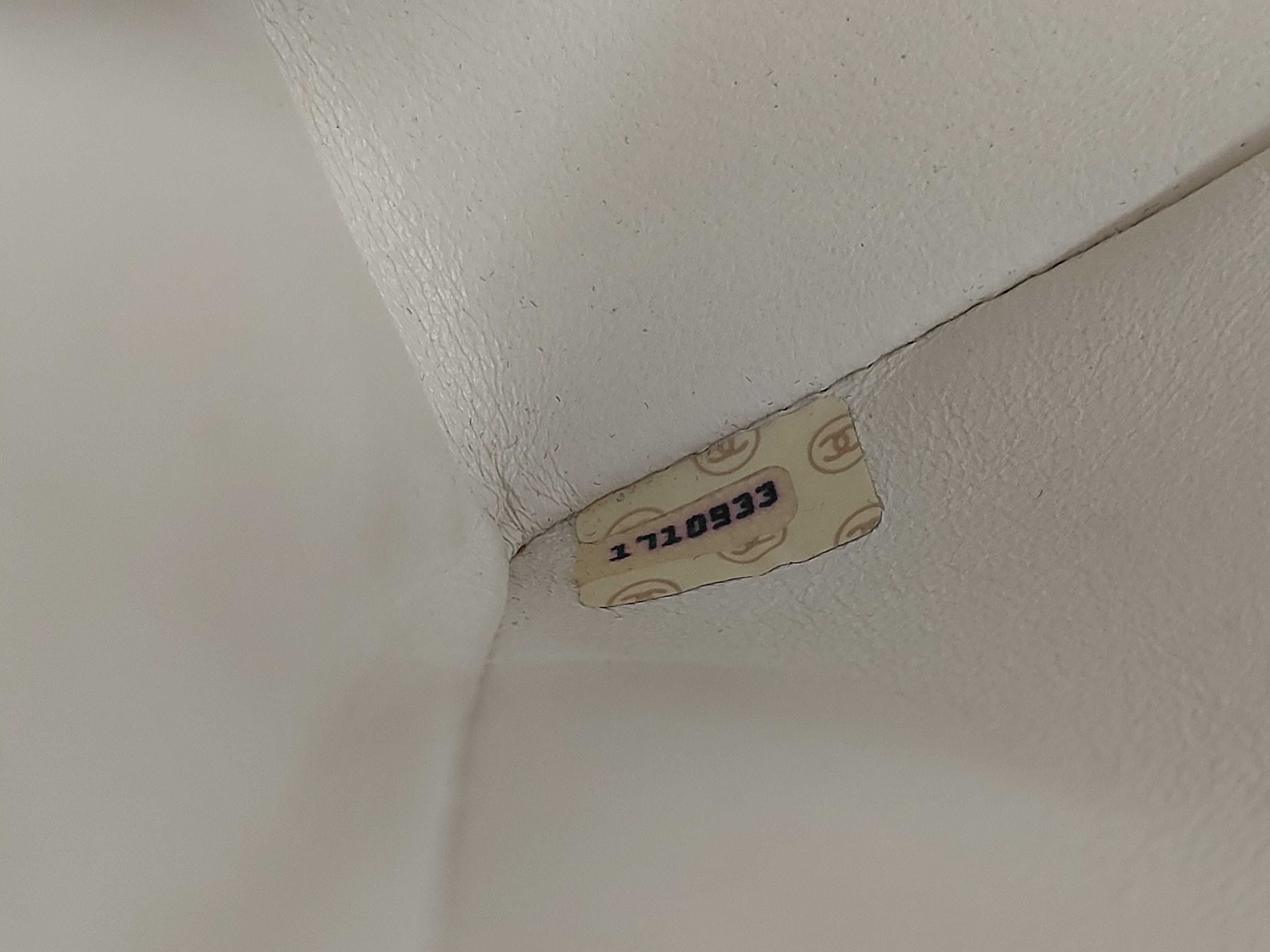 Matelassé 25 Lambskin Double Flap Chain Shoulder Bag, White, Series 1 — view 7