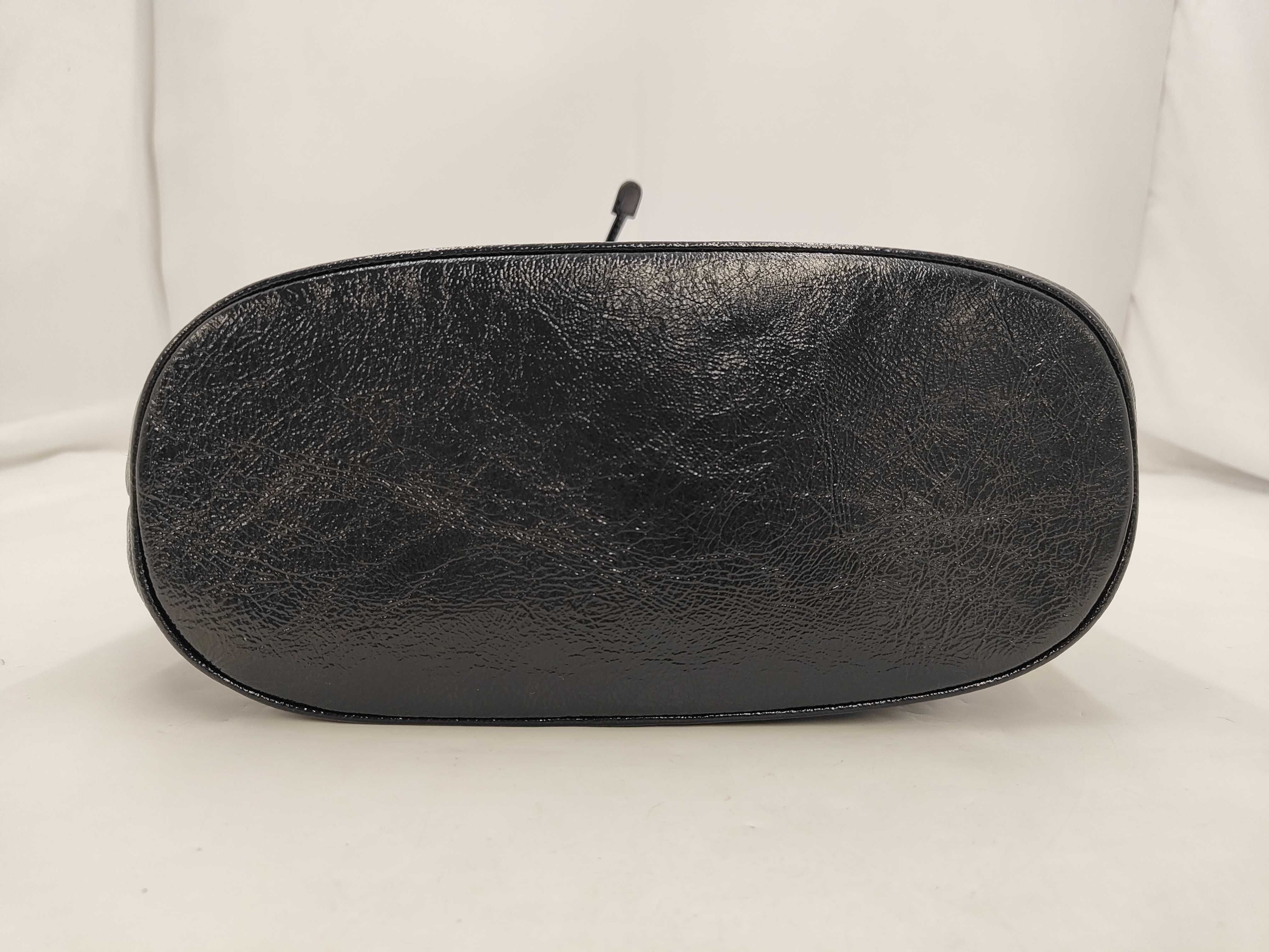 Gucci 553961 Shoulder Bag — view 6