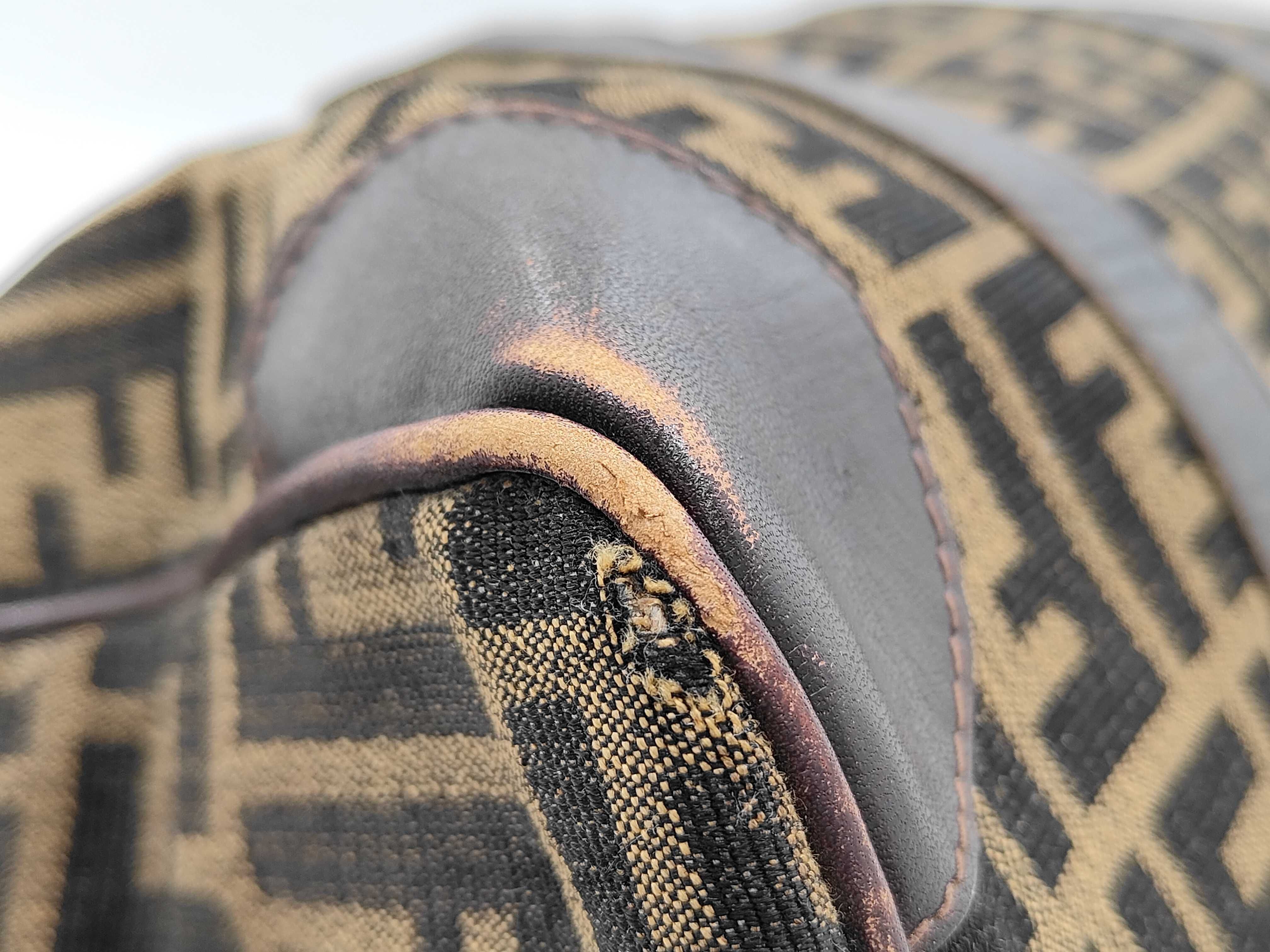 handbag — view 4