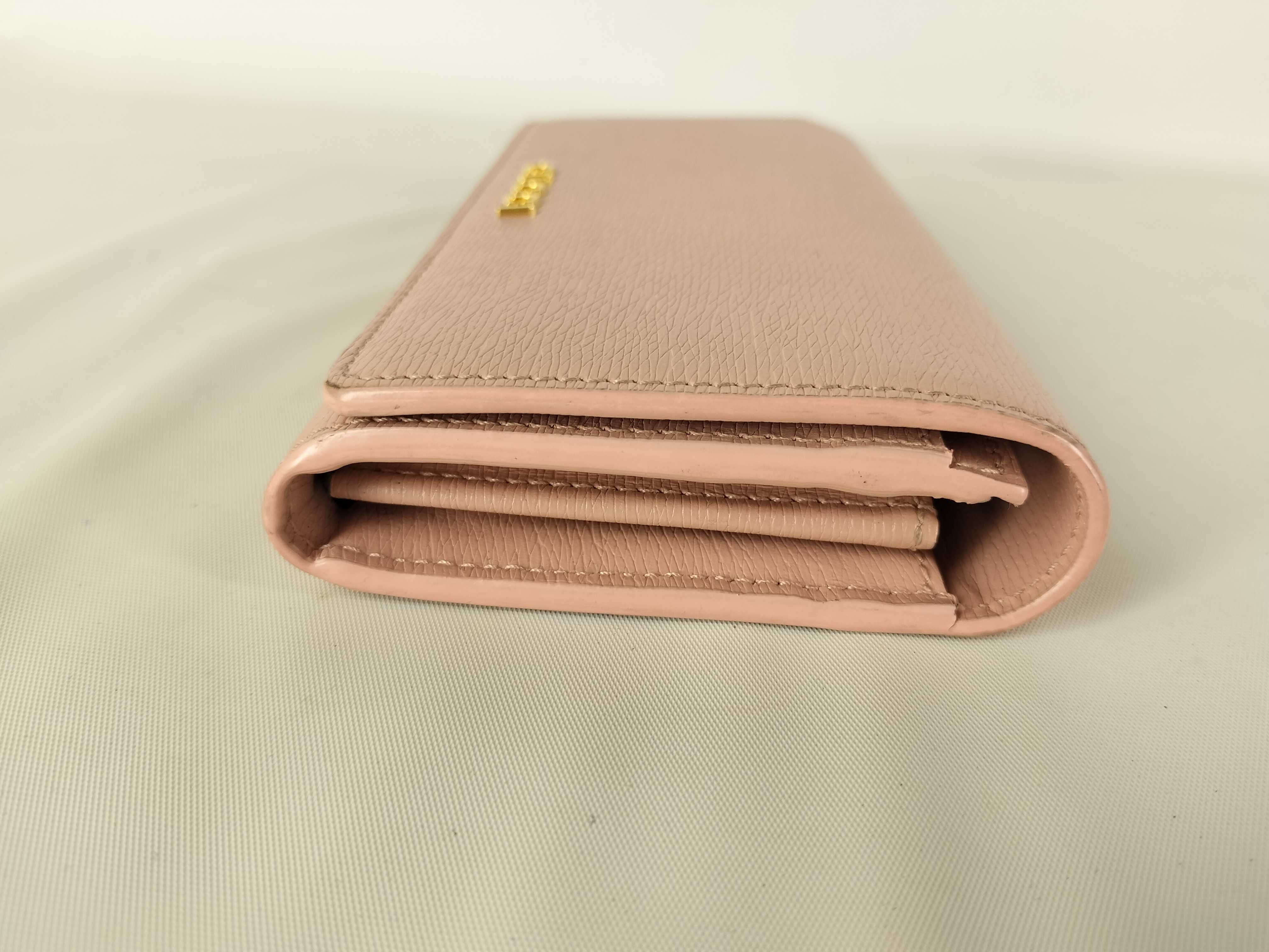 Bi-fold Long Wallet Script 772638 Pink Leather Long Wallet — view 3