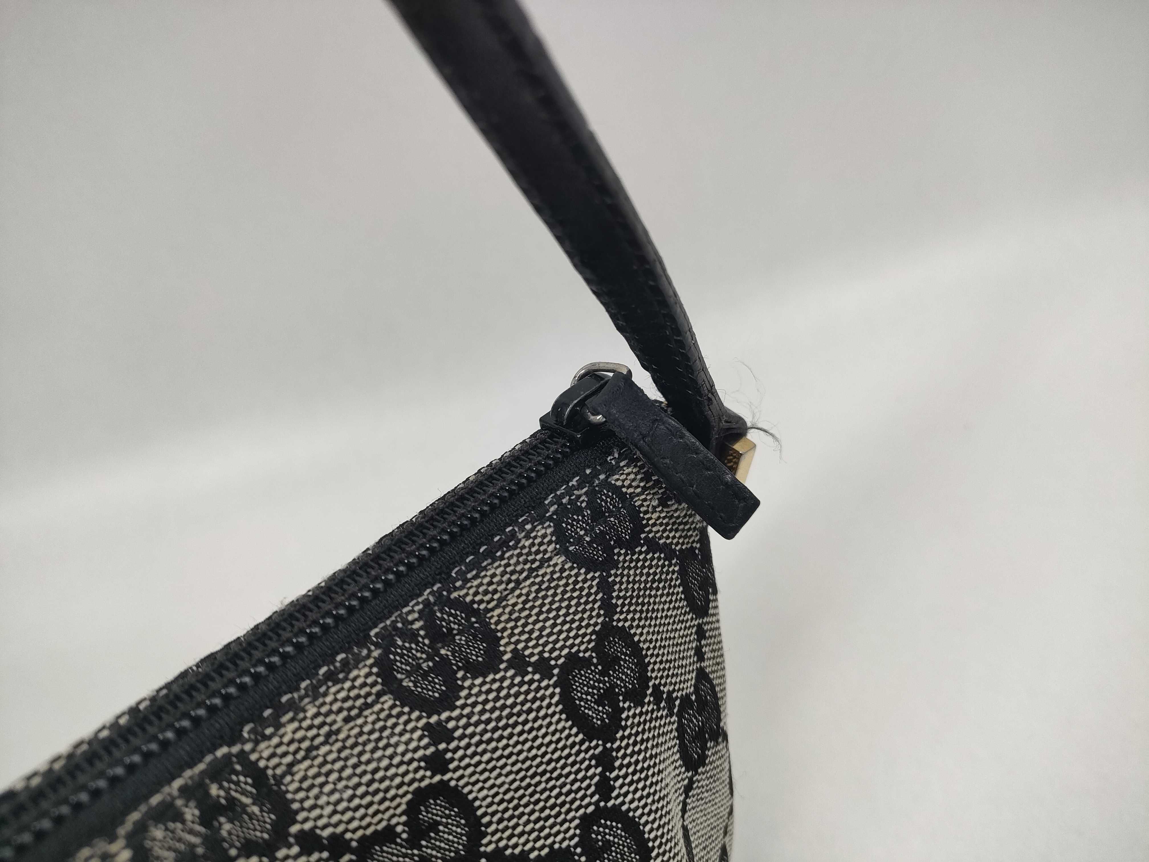 GG Canvas 039.1103.2123 Banana Pouch — view 6