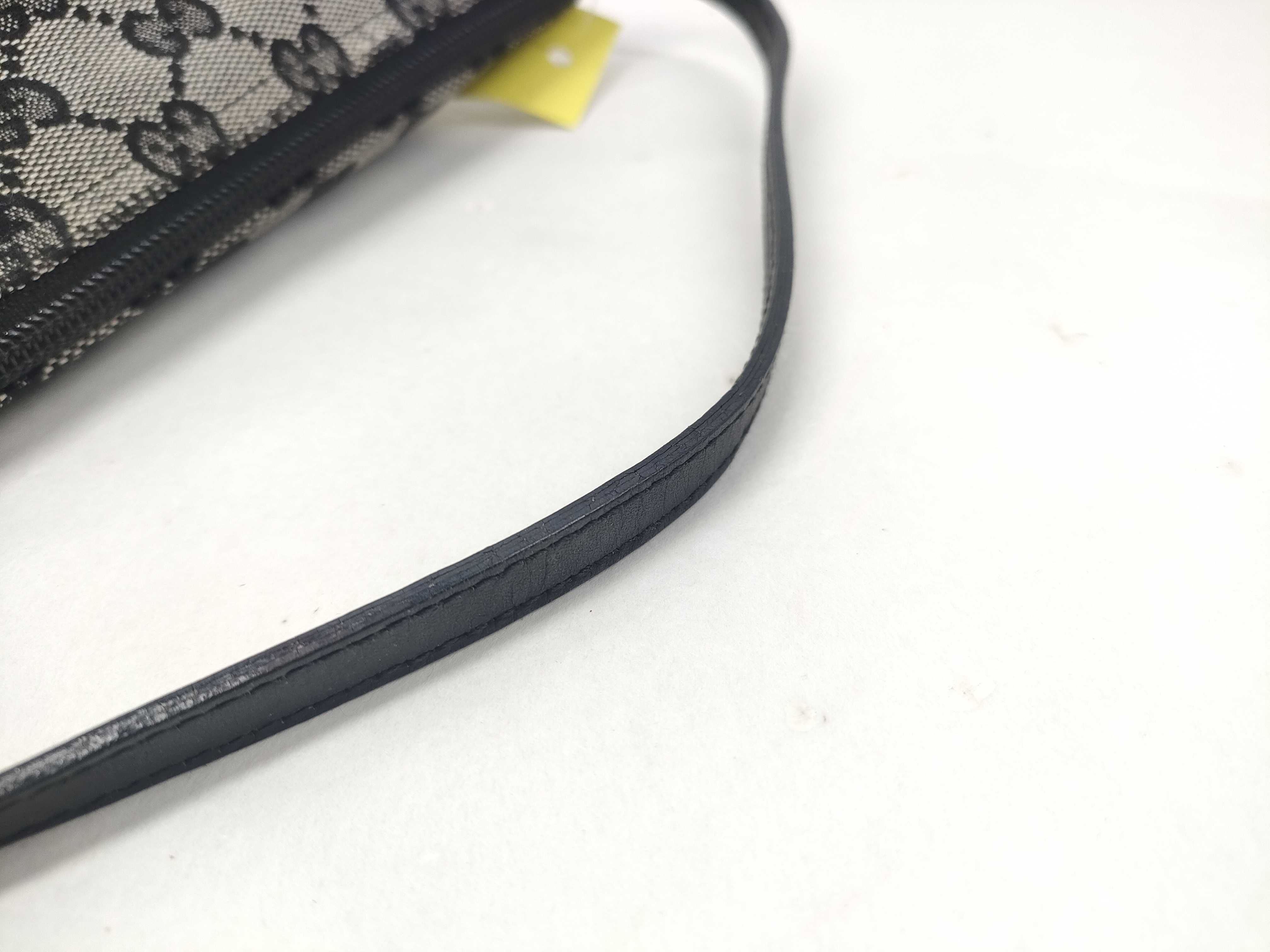 GG Canvas 039.1103.2123 Banana Pouch — view 7