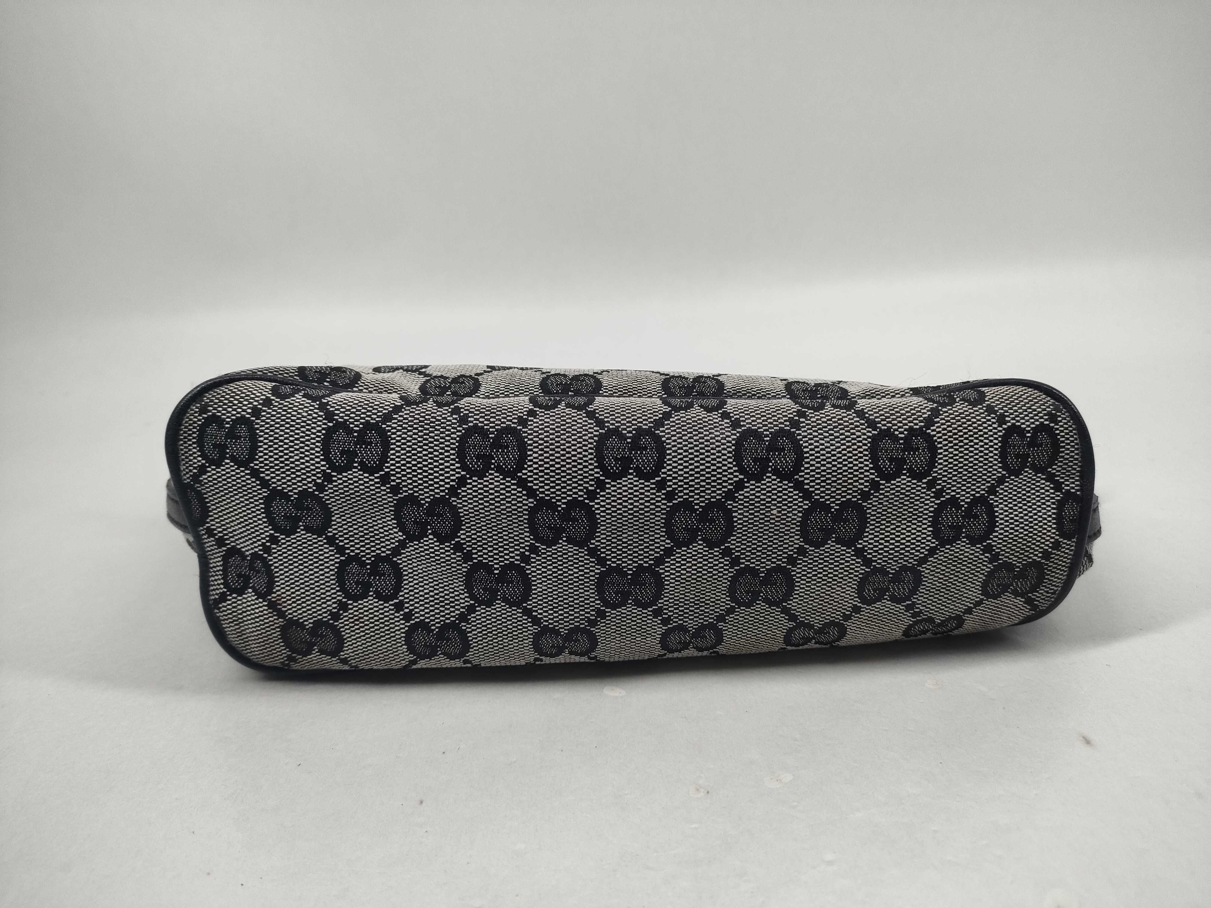GG Canvas 039.1103.2123 Banana Pouch — view 9