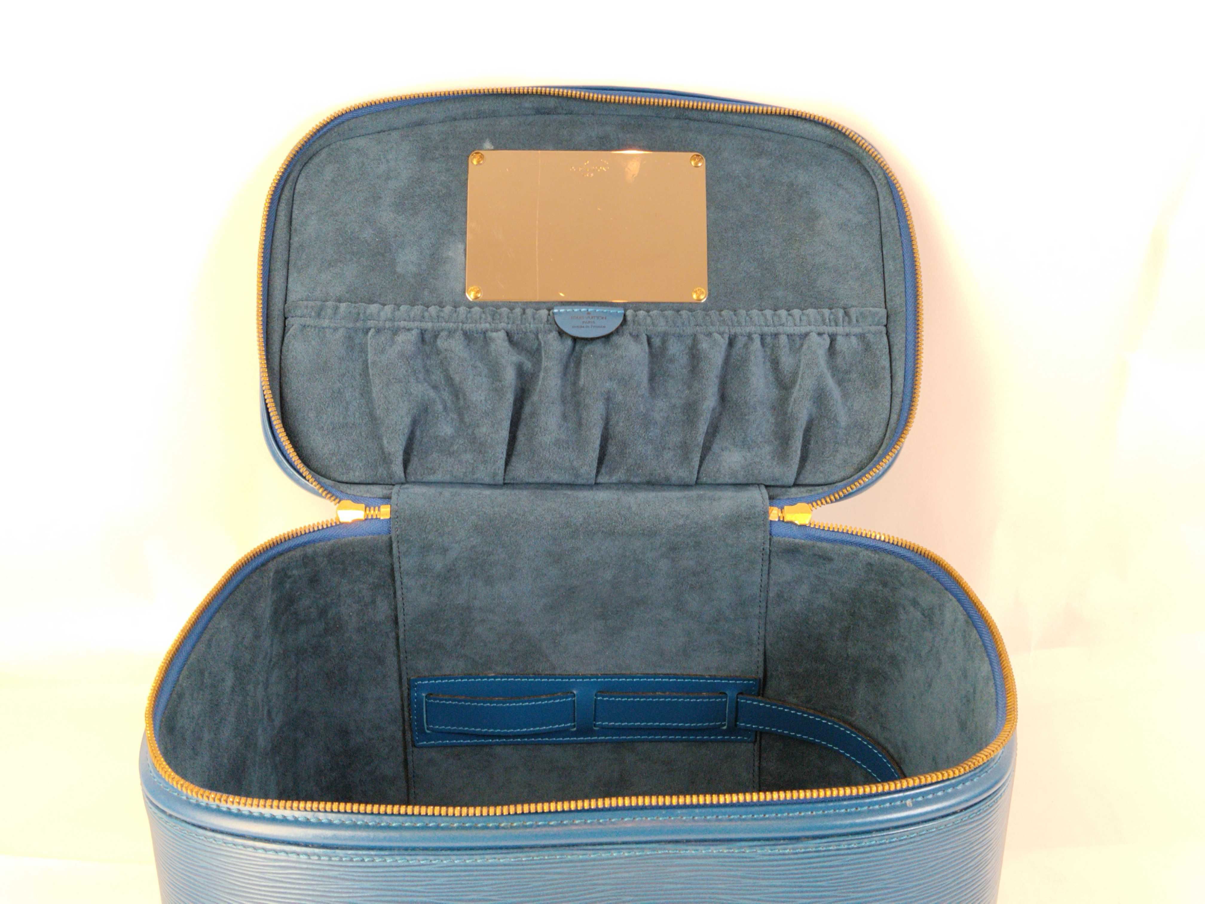 Epi Nice M48015 Blue Vanity Bag with Stitching Label — view 9