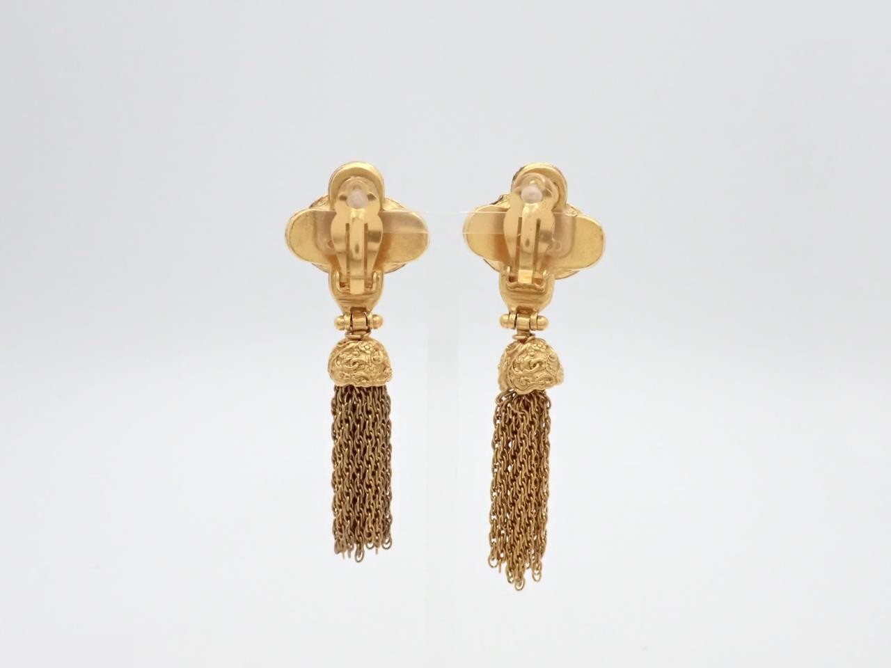 Earrings with Coco Mark design, gold. — view 2