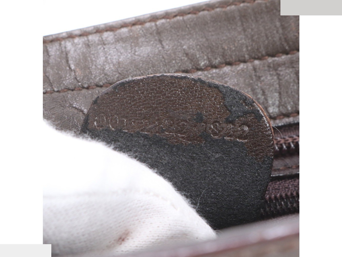 Leather chain shoulder bag, crossbody bag. — view 9