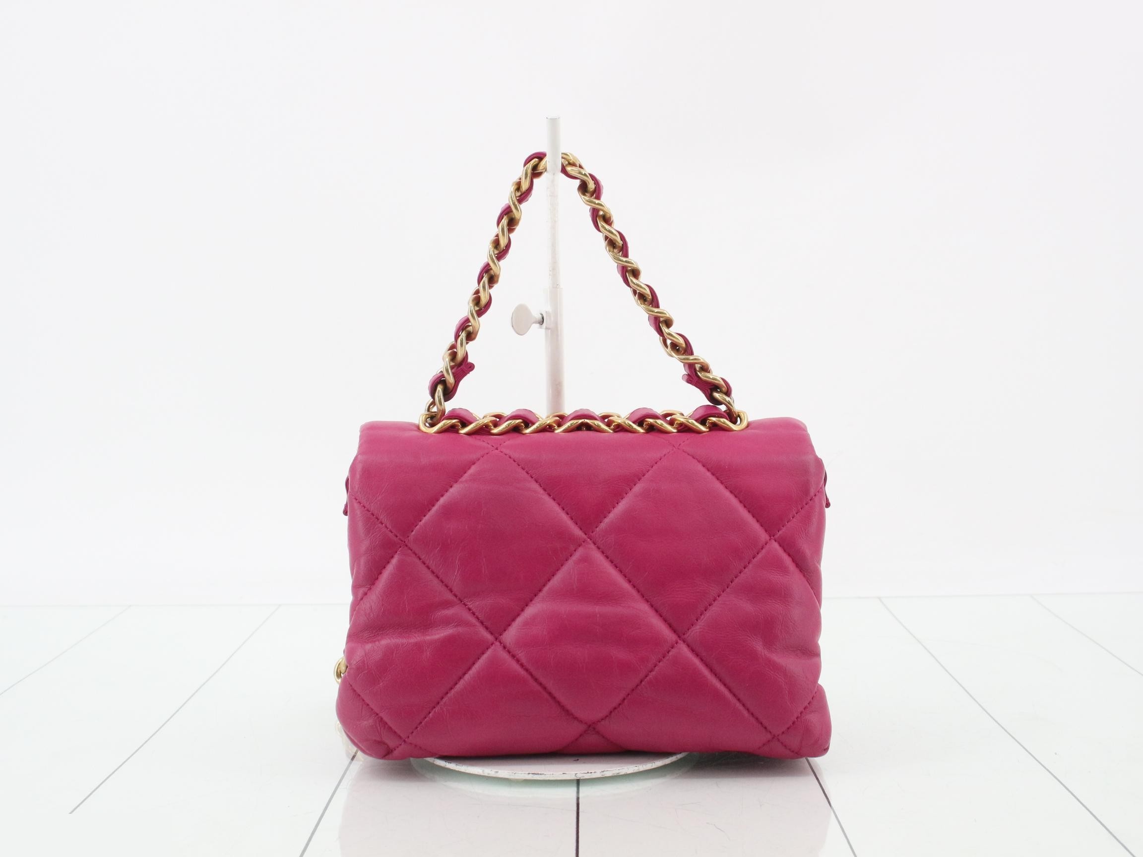 Matelassé (bag) - Shoulder bag — view 2