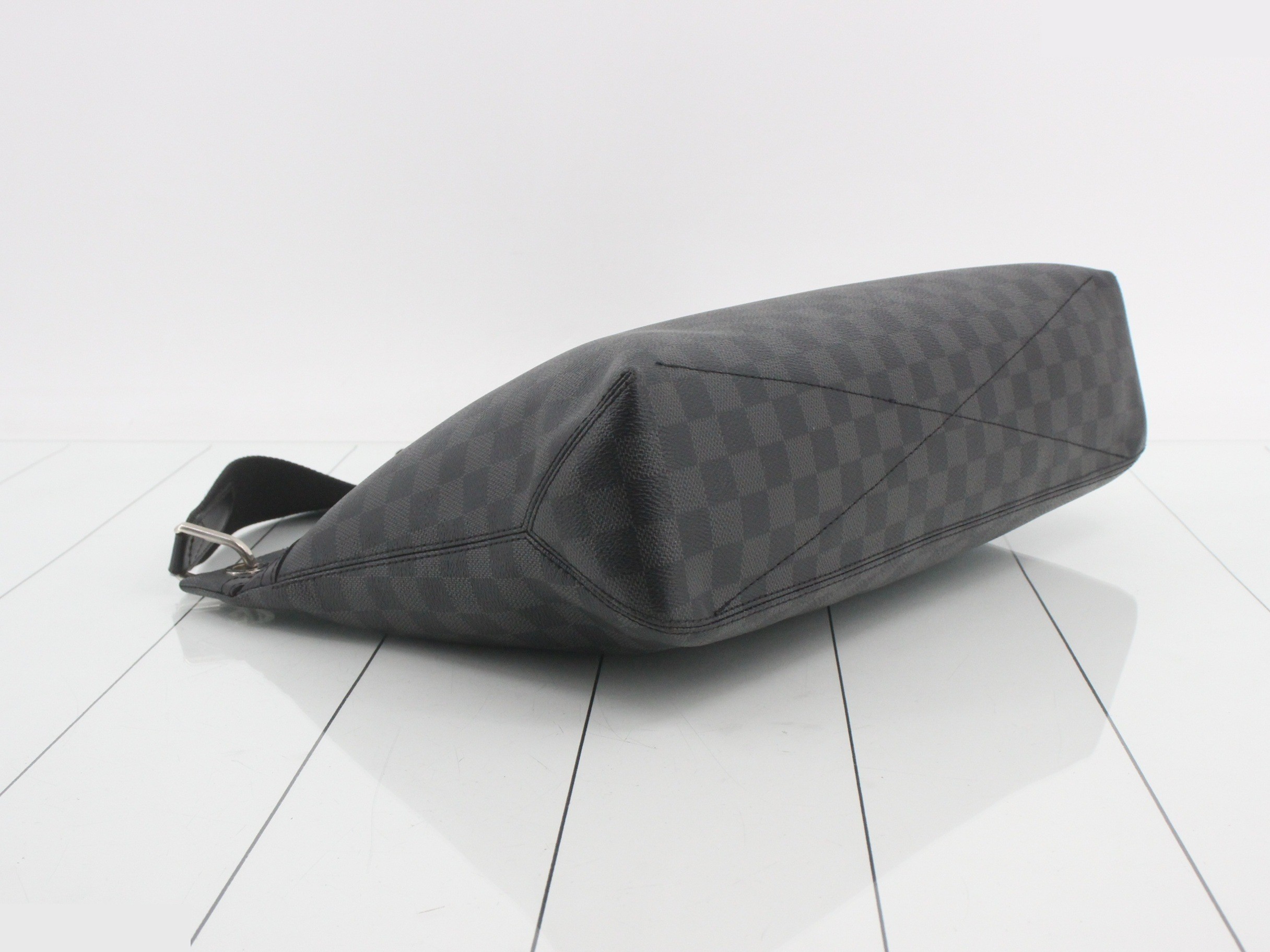 Damier Graphite Hunter Shoulder Bag, Black — view 5