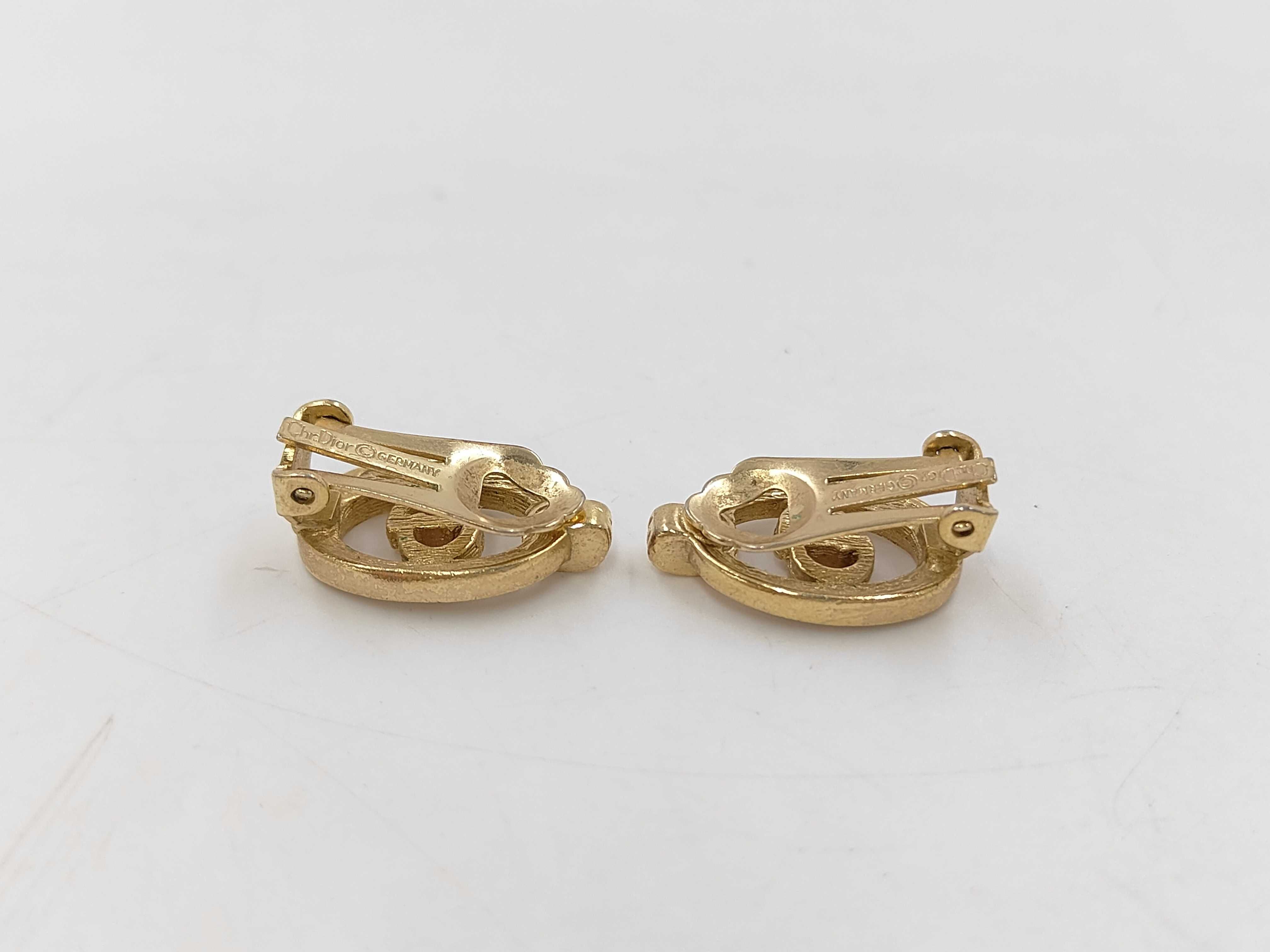 Earrings — view 3