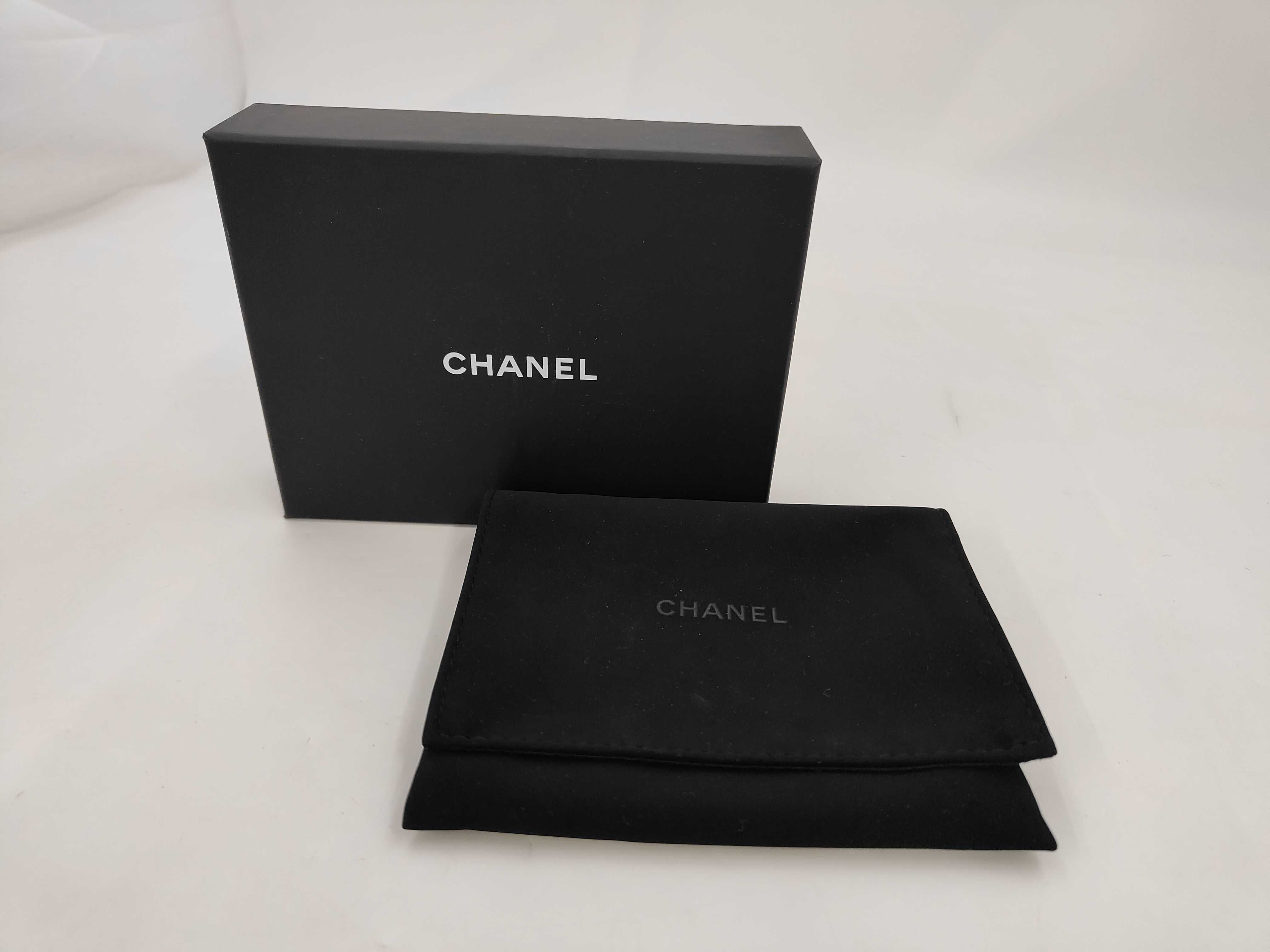caviar skin mini chain wallet — view 13
