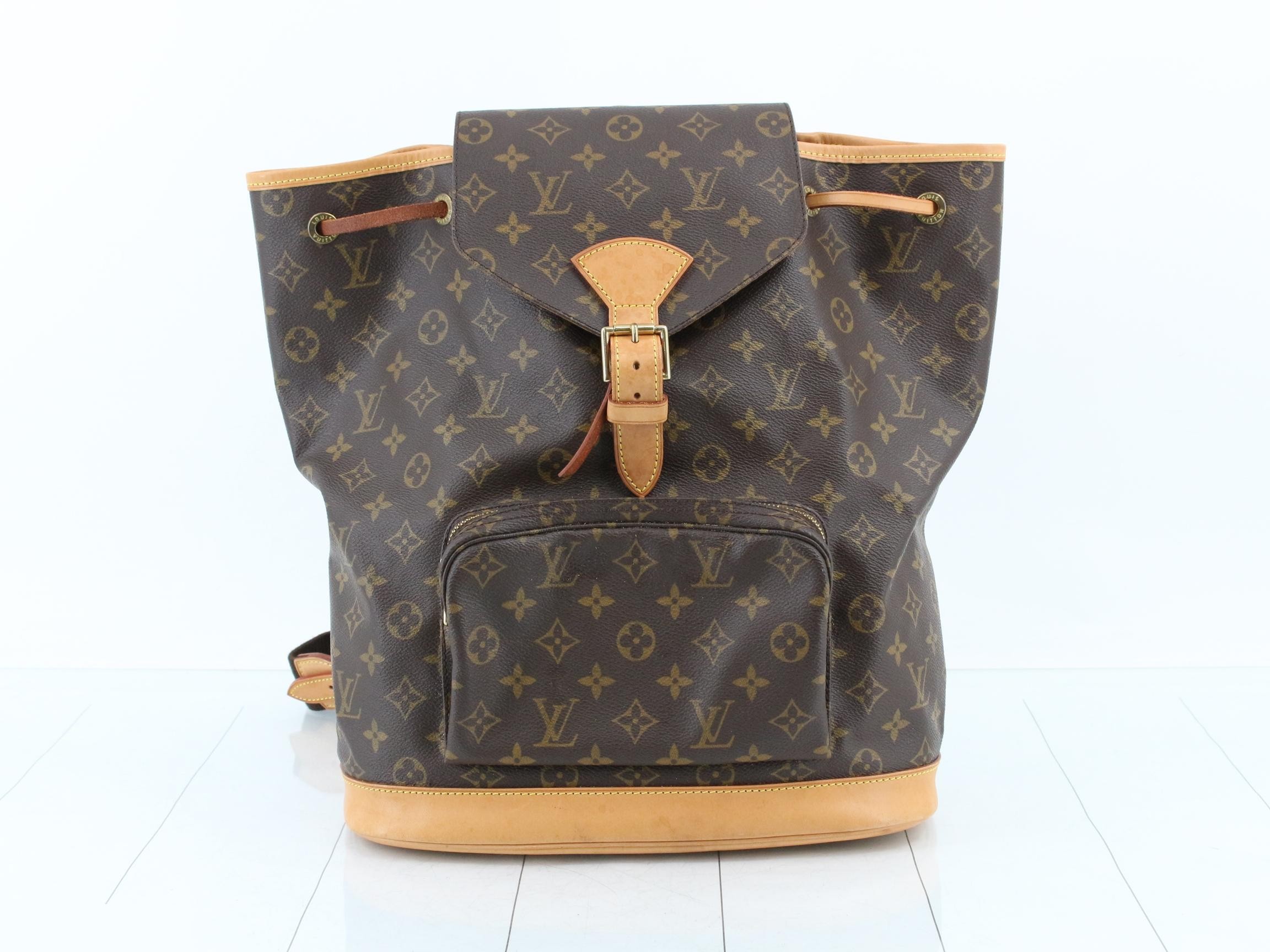 LV Monogram Montsouris GM M51135 BA1927 (Stain on bottom)