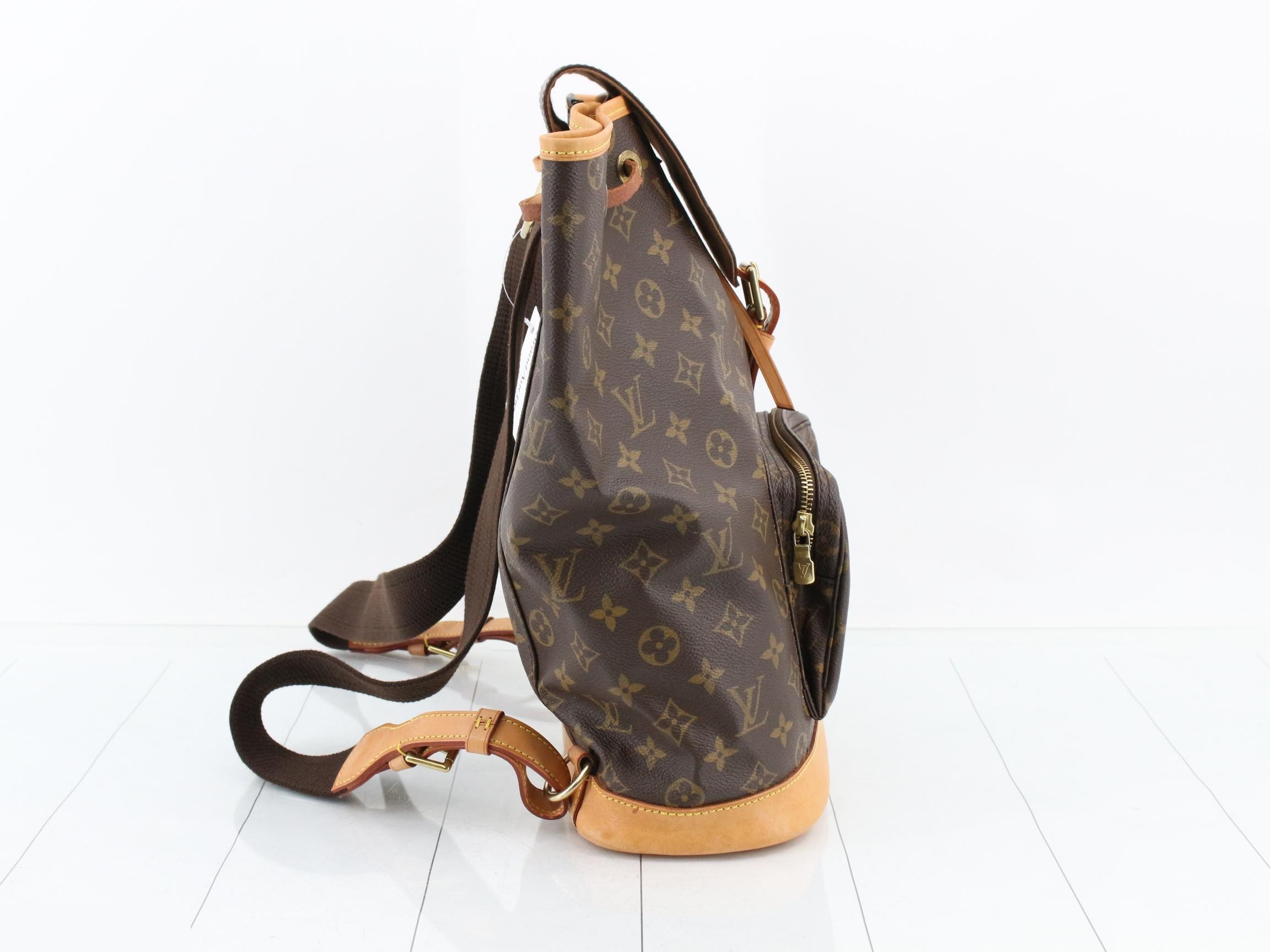 LV Monogram Montsouris GM M51135 BA1927 (Stain on bottom) — view 4