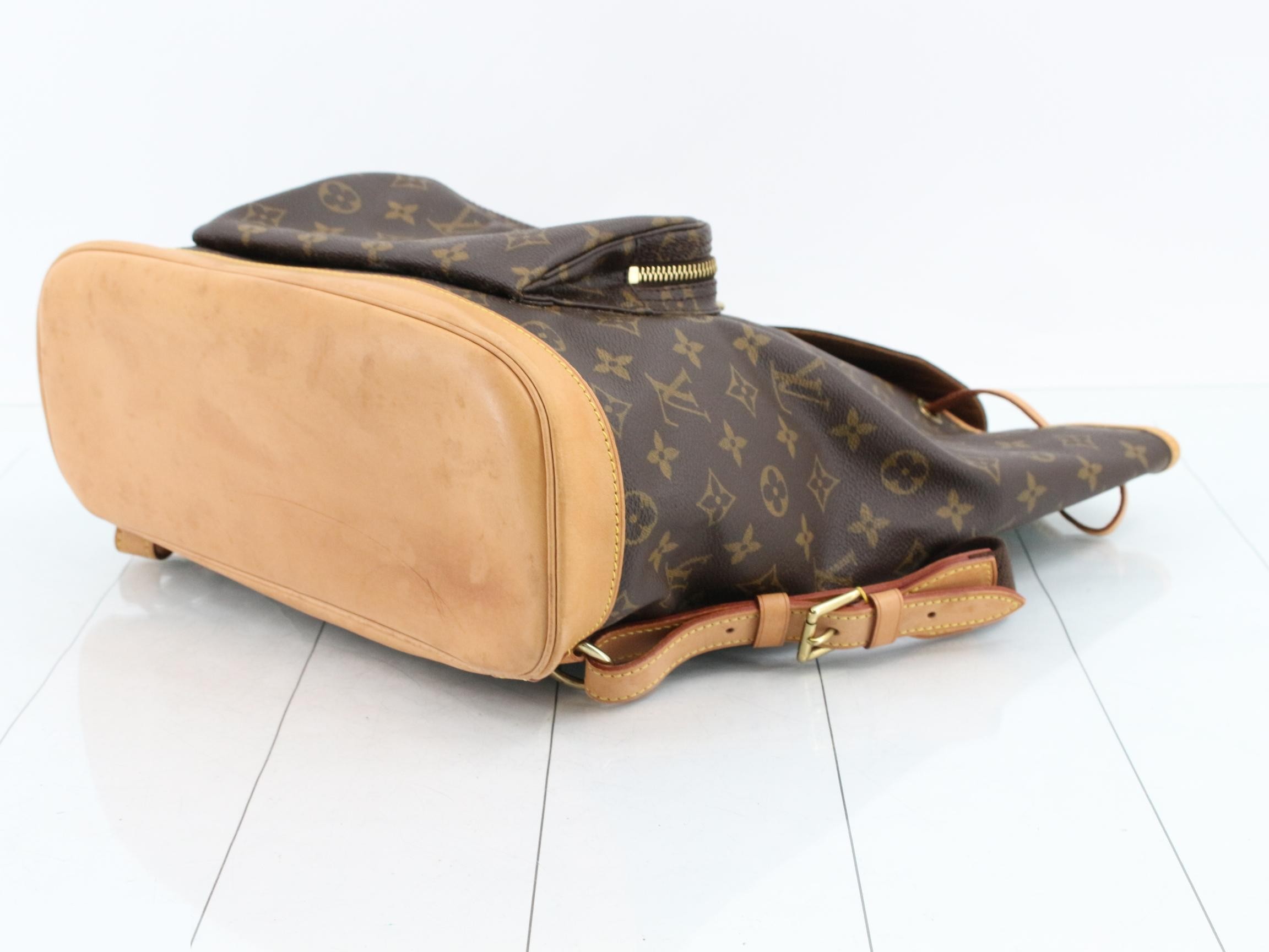 LV Monogram Montsouris GM M51135 BA1927 (Stain on bottom) — view 6
