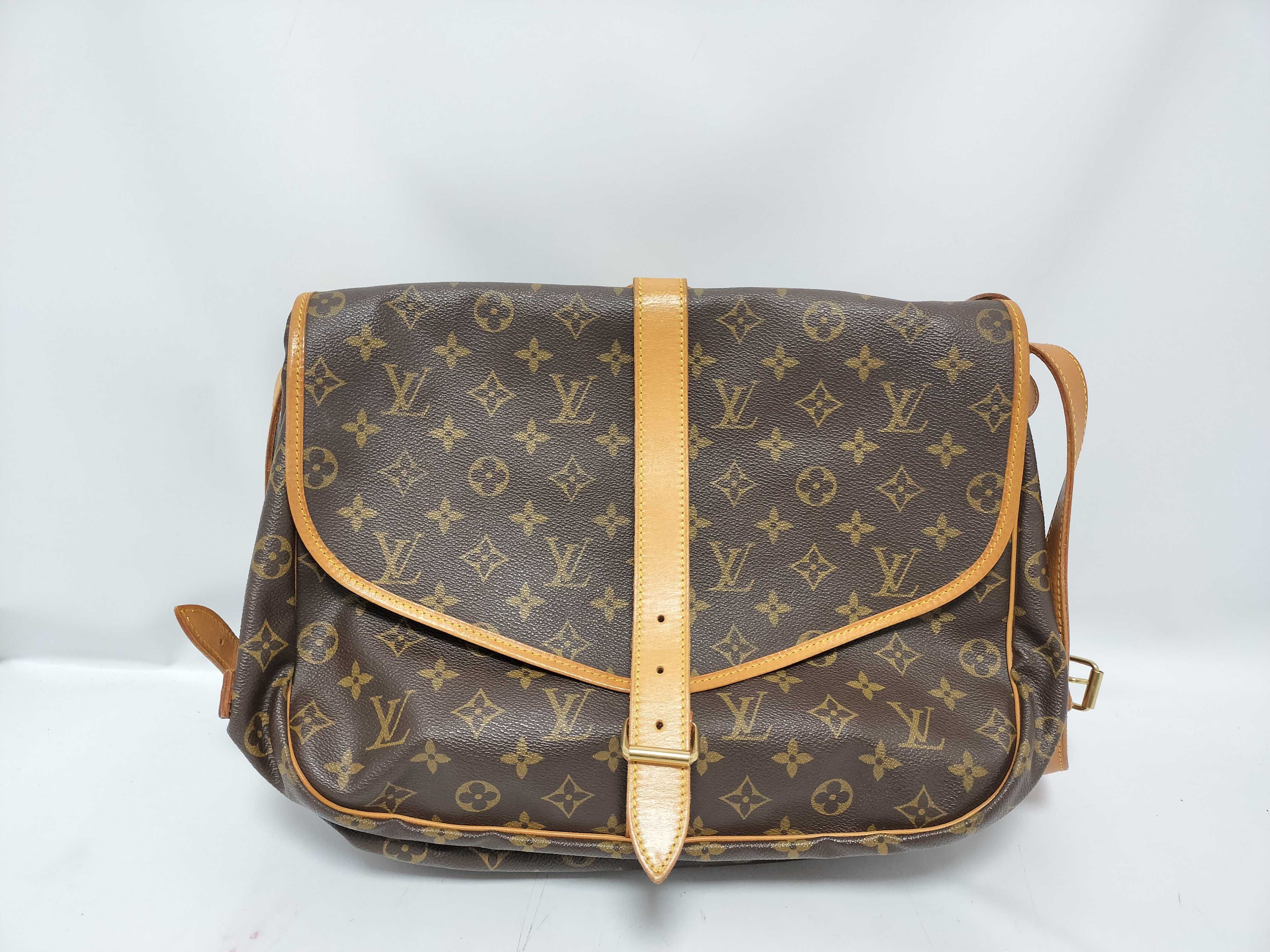 Monogram Saumur 35 Monogram M42254 Shoulder Bag