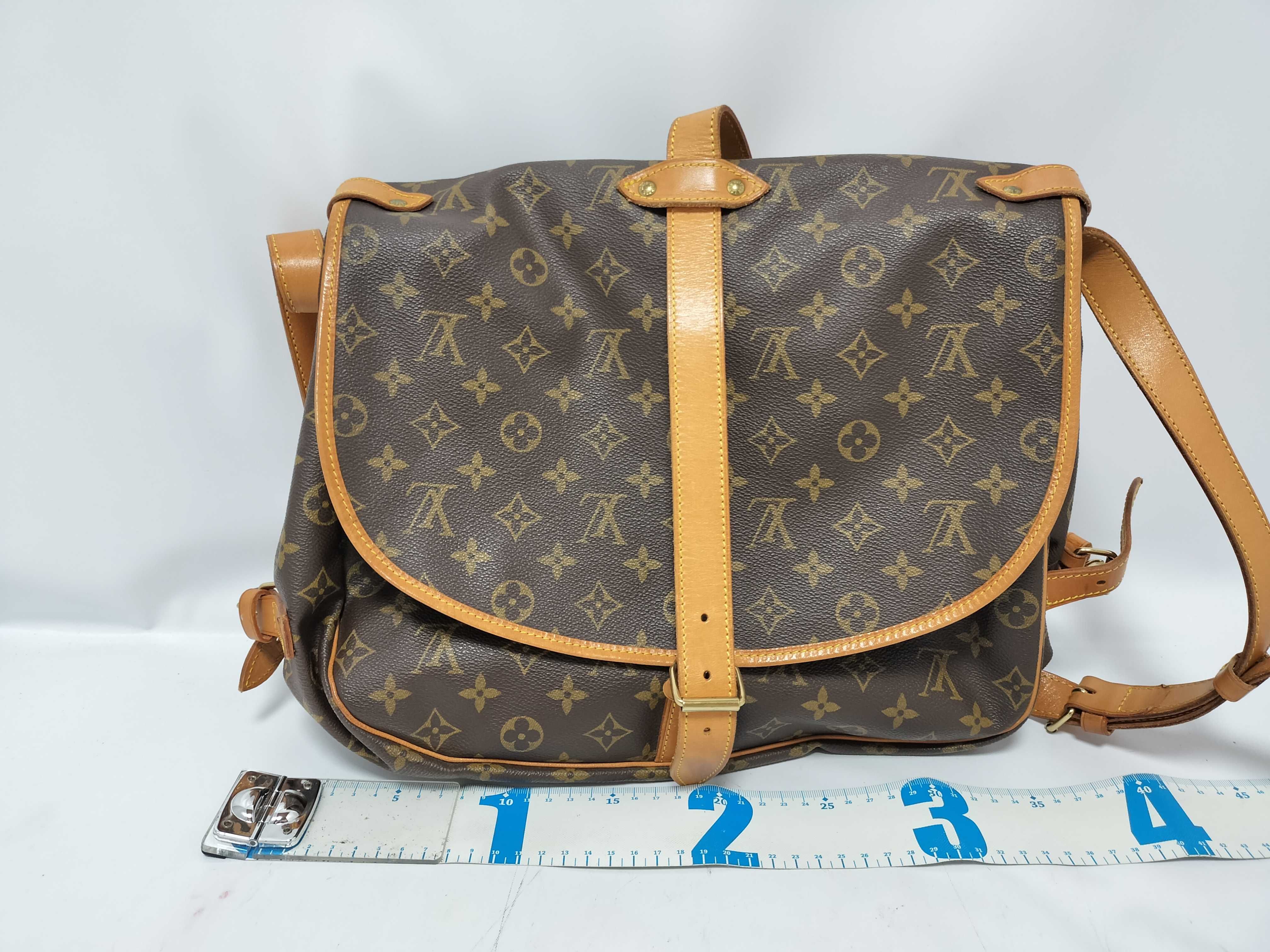 Monogram Saumur 35 Monogram M42254 Shoulder Bag — view 2