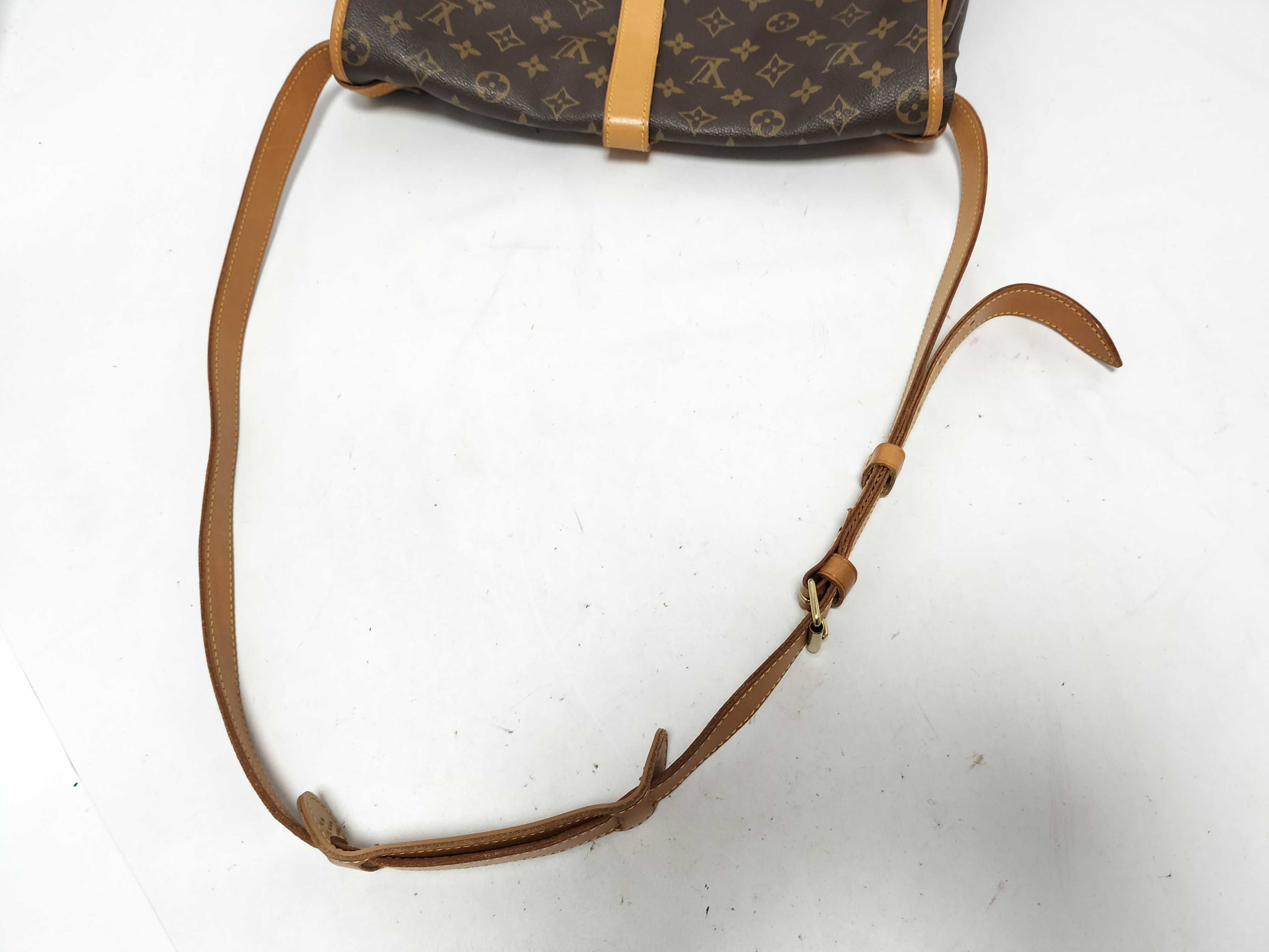 Monogram Saumur 35 Monogram M42254 Shoulder Bag — view 3