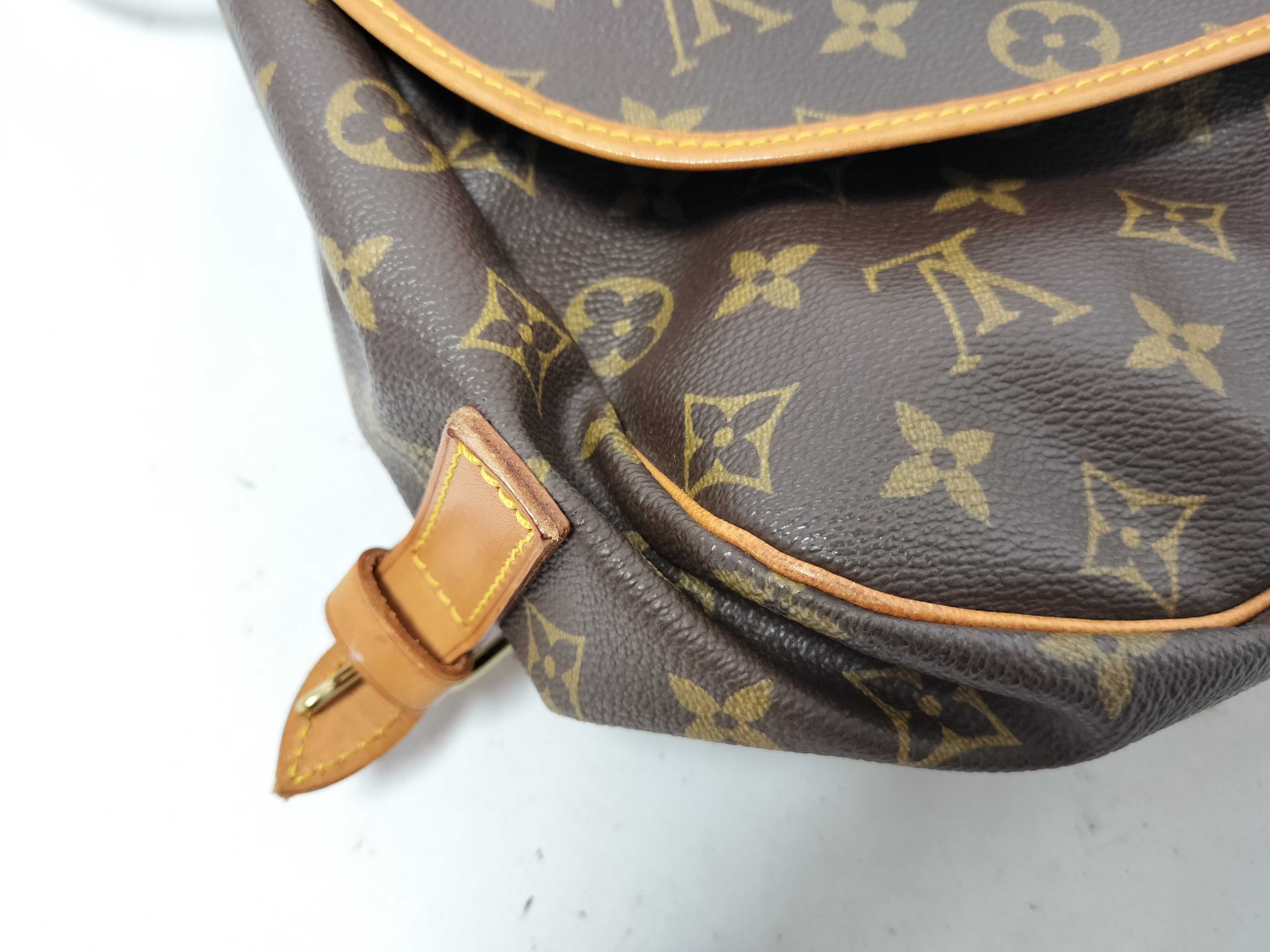 Monogram Saumur 35 Monogram M42254 Shoulder Bag — view 7