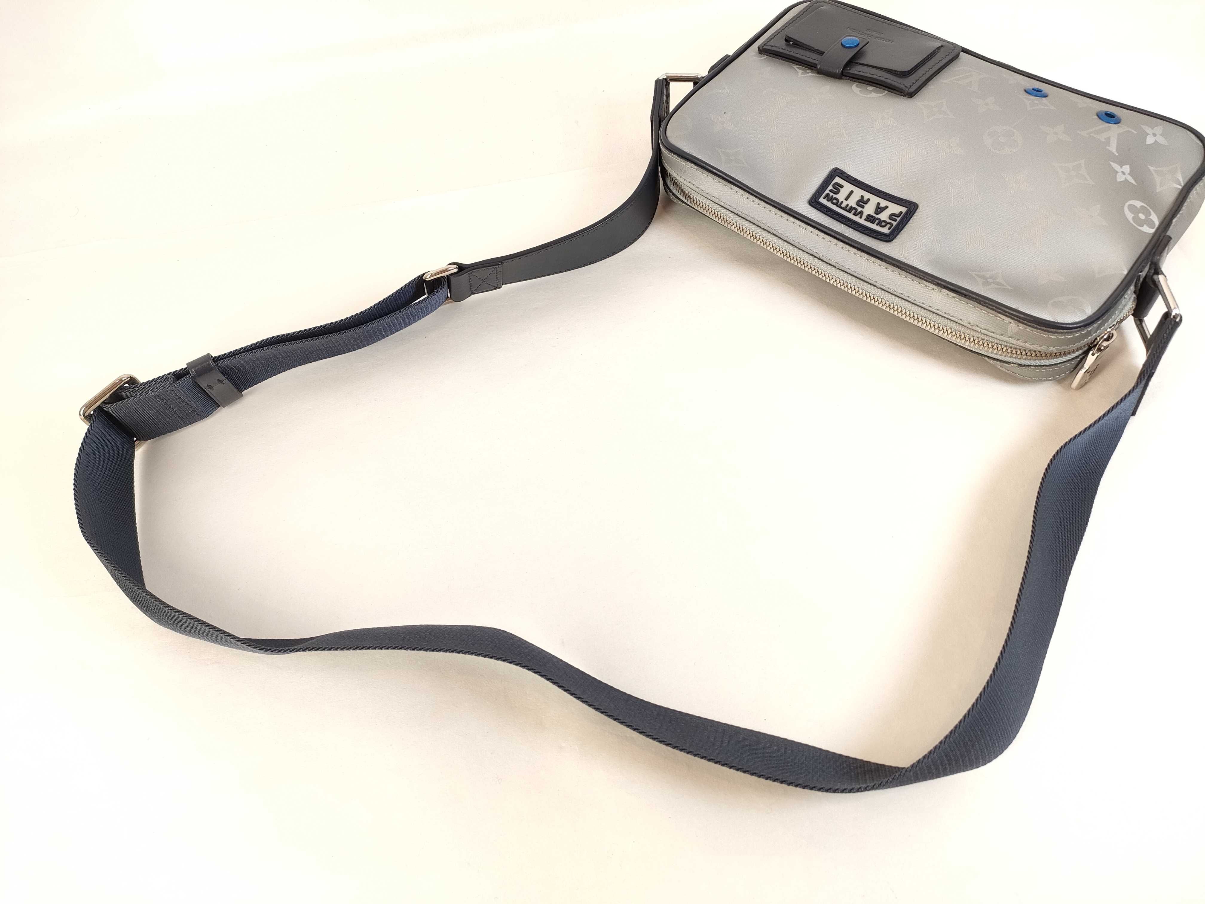 Monogram Satellite Alpha Messenger M44169 Shoulder Bag — view 3