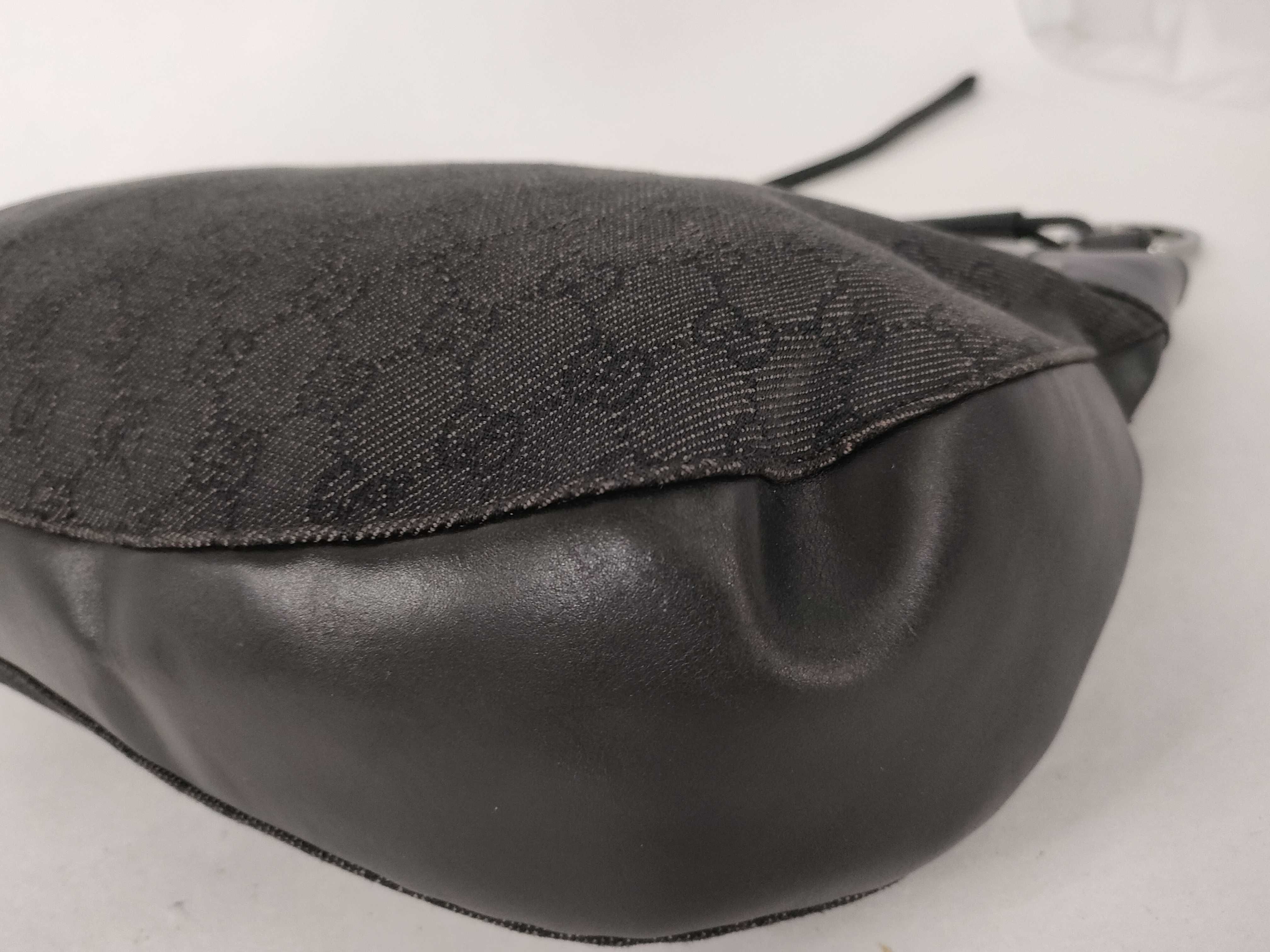GG Canvas Gucci GG Shoulder Bag 179777 Handbag — view 6
