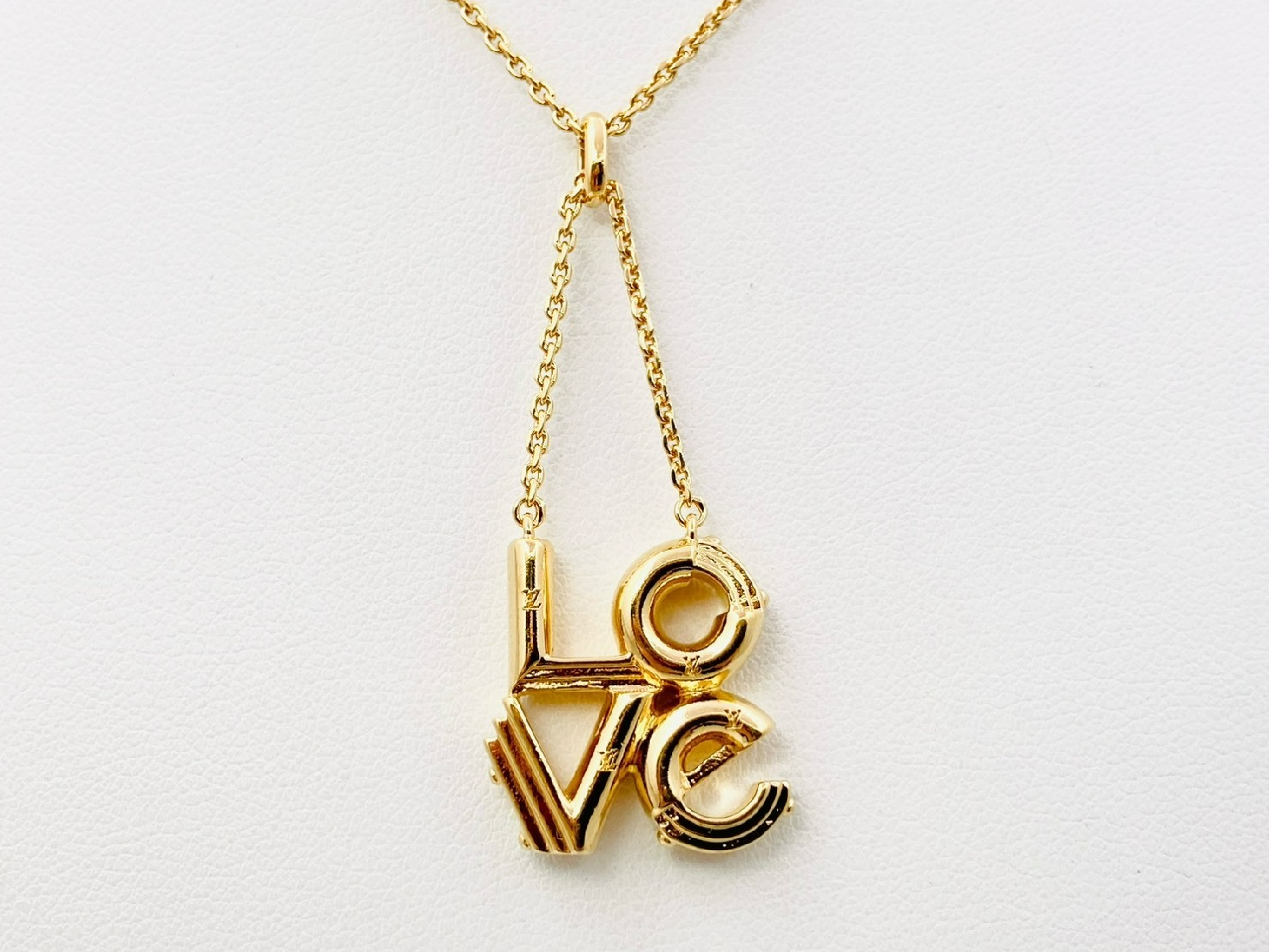 M62843 LV&ME LOVE Necklace Gold LE0196 Necklace