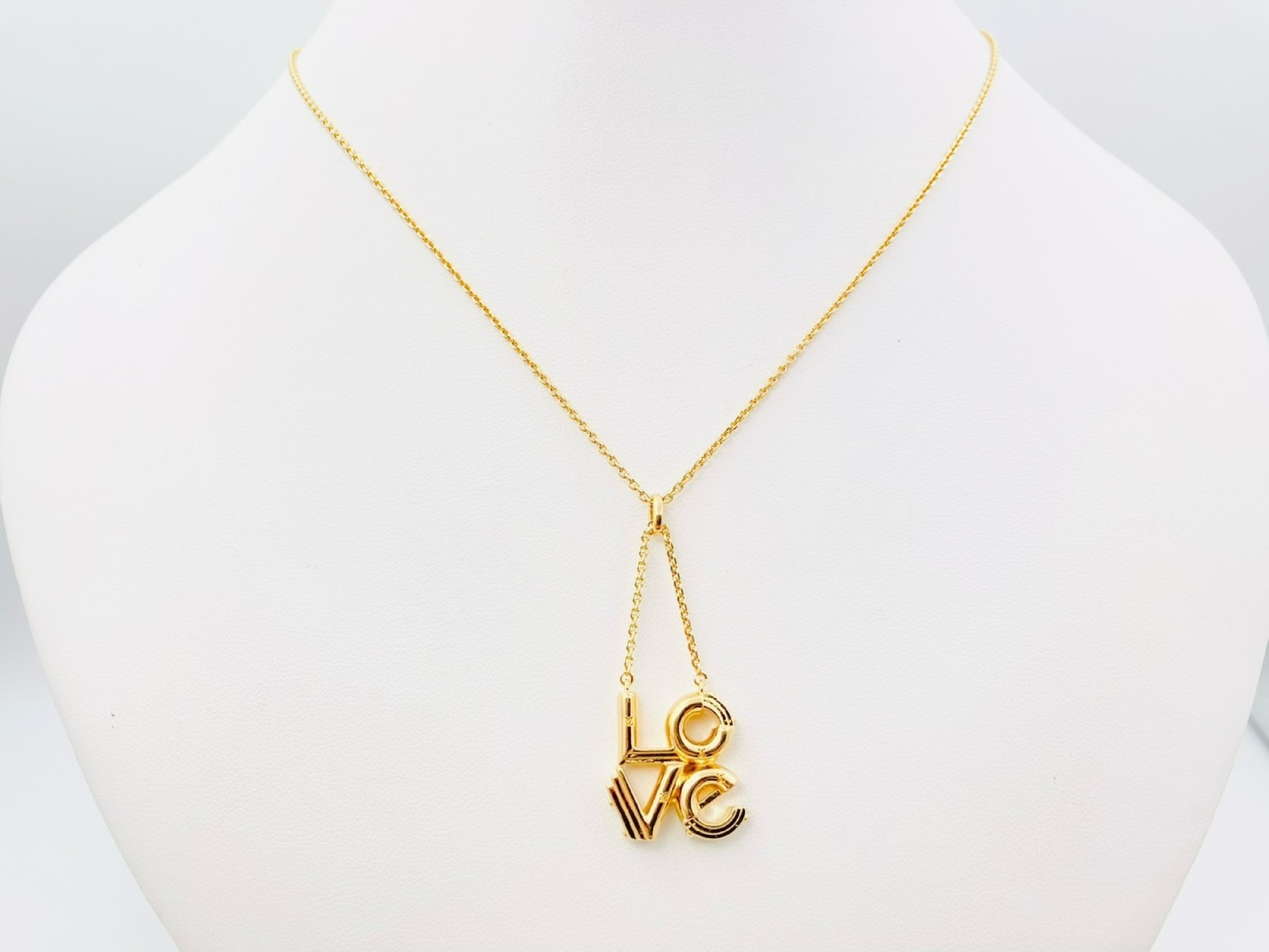 M62843 LV&ME LOVE Necklace Gold LE0196 Necklace — view 2