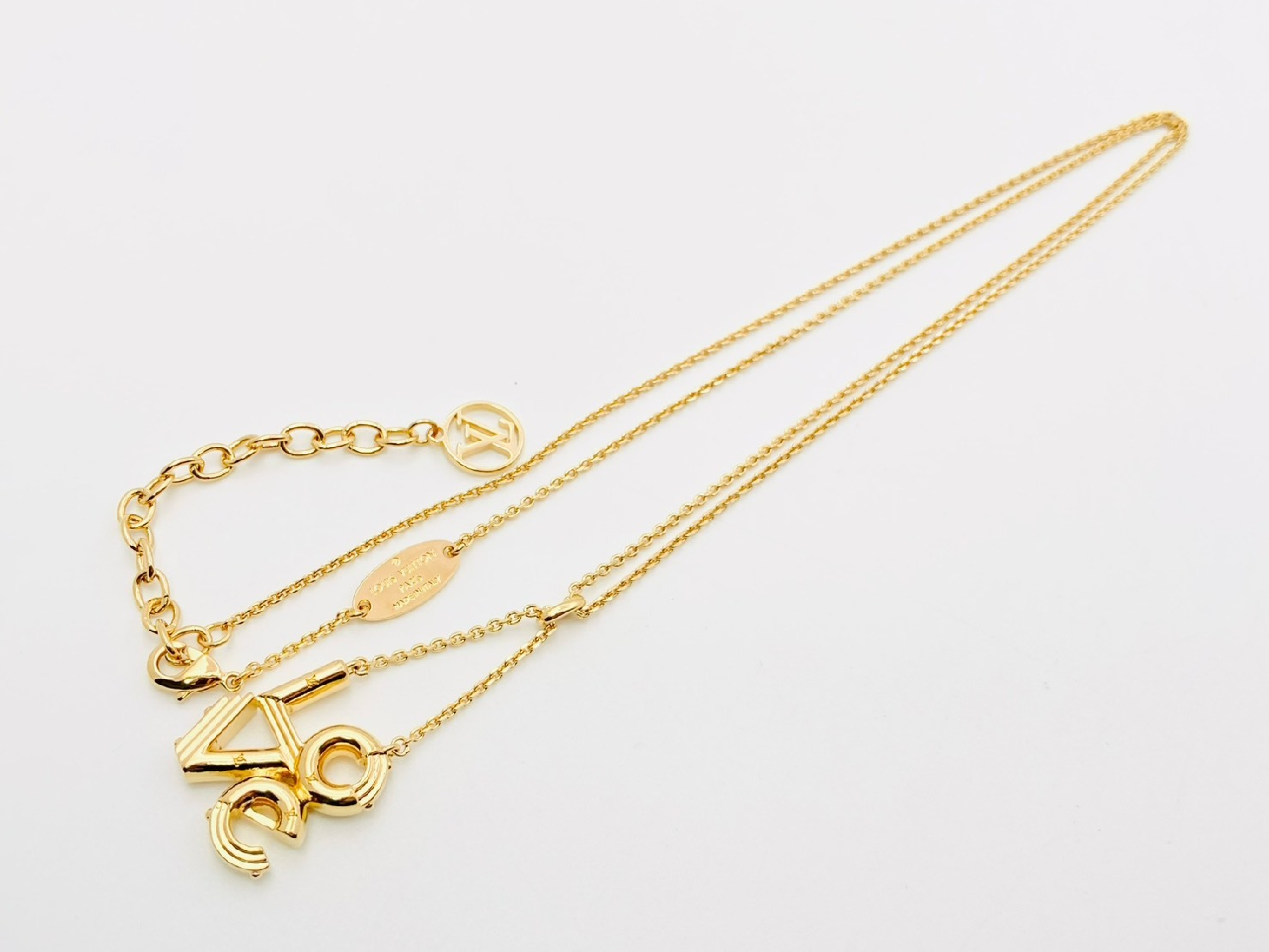 M62843 LV&ME LOVE Necklace Gold LE0196 Necklace — view 3