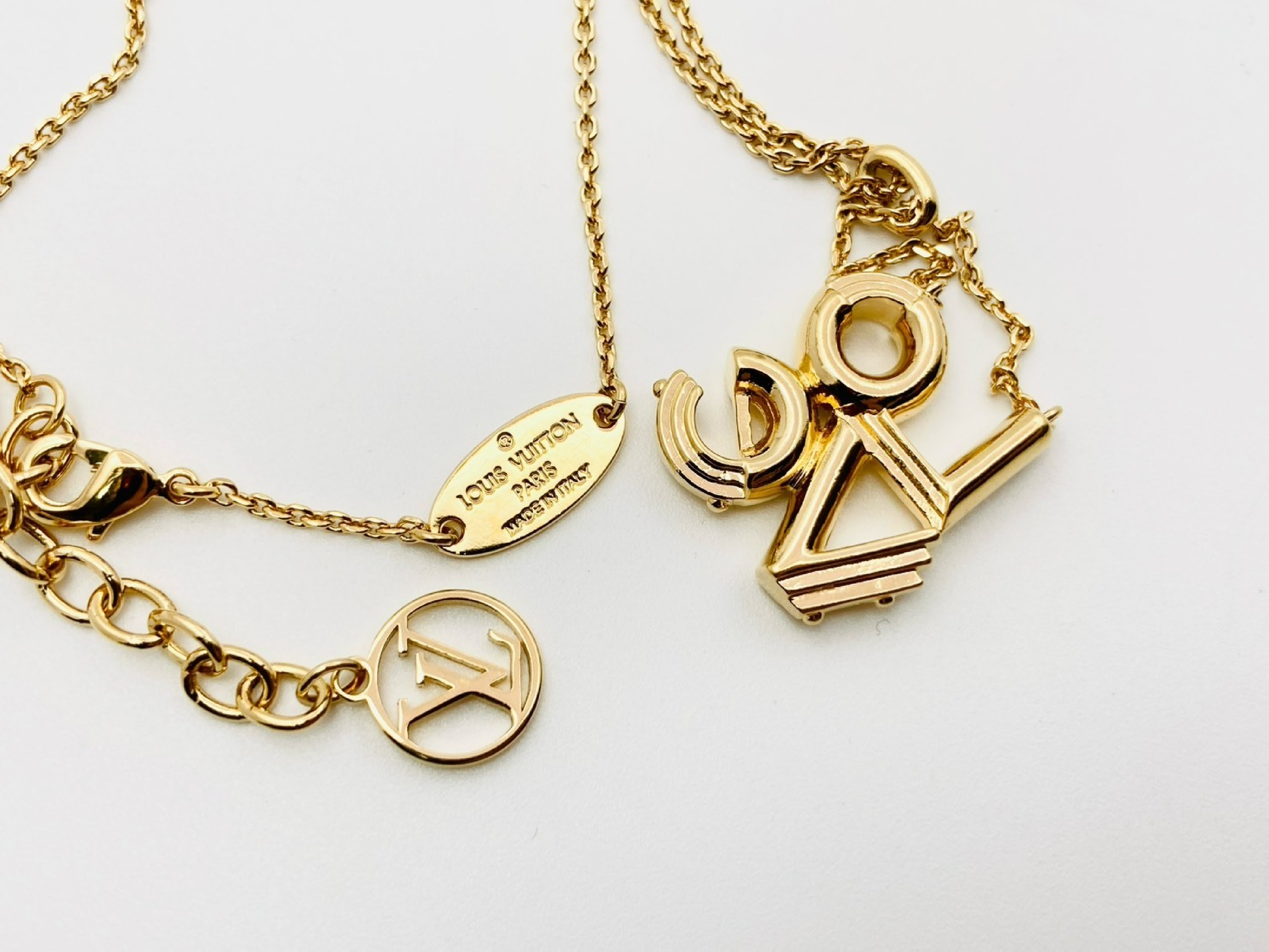 M62843 LV&ME LOVE Necklace Gold LE0196 Necklace — view 4