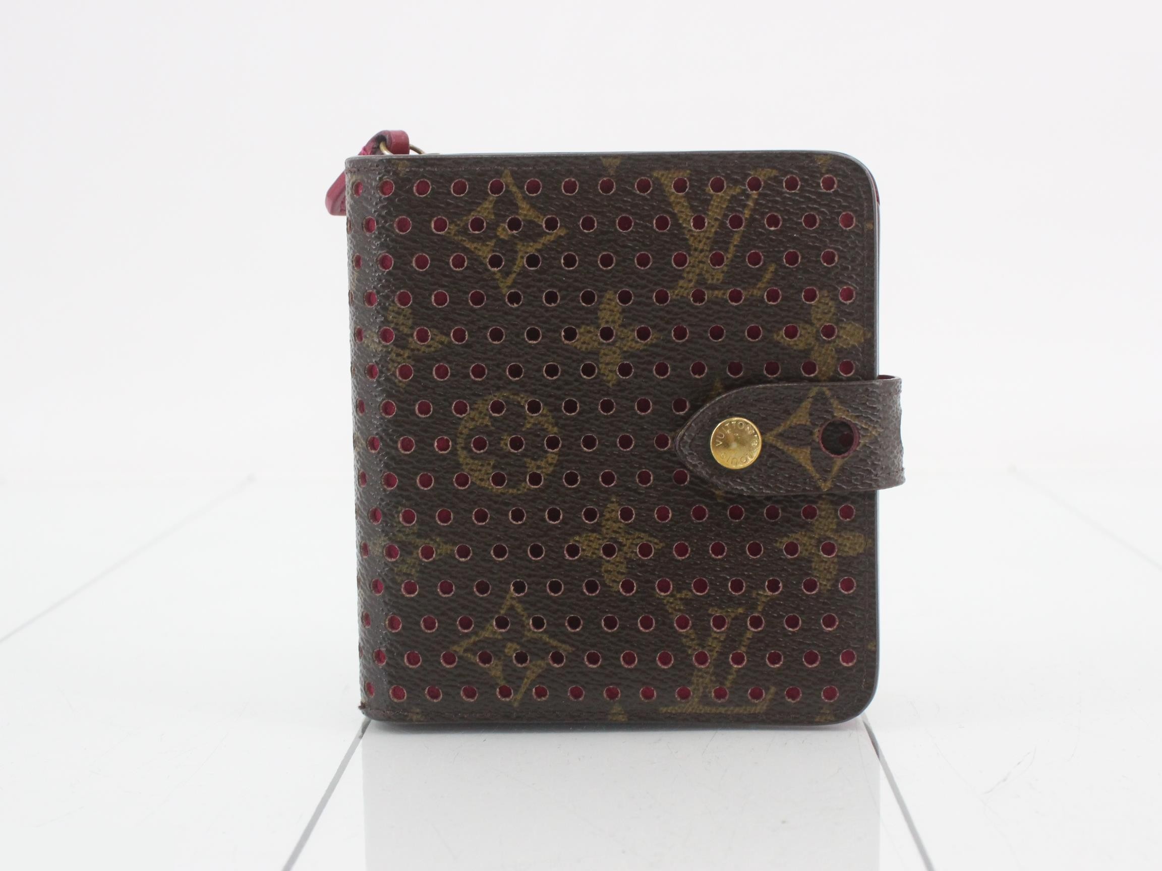 Perfo Compact Zip Fuchsia