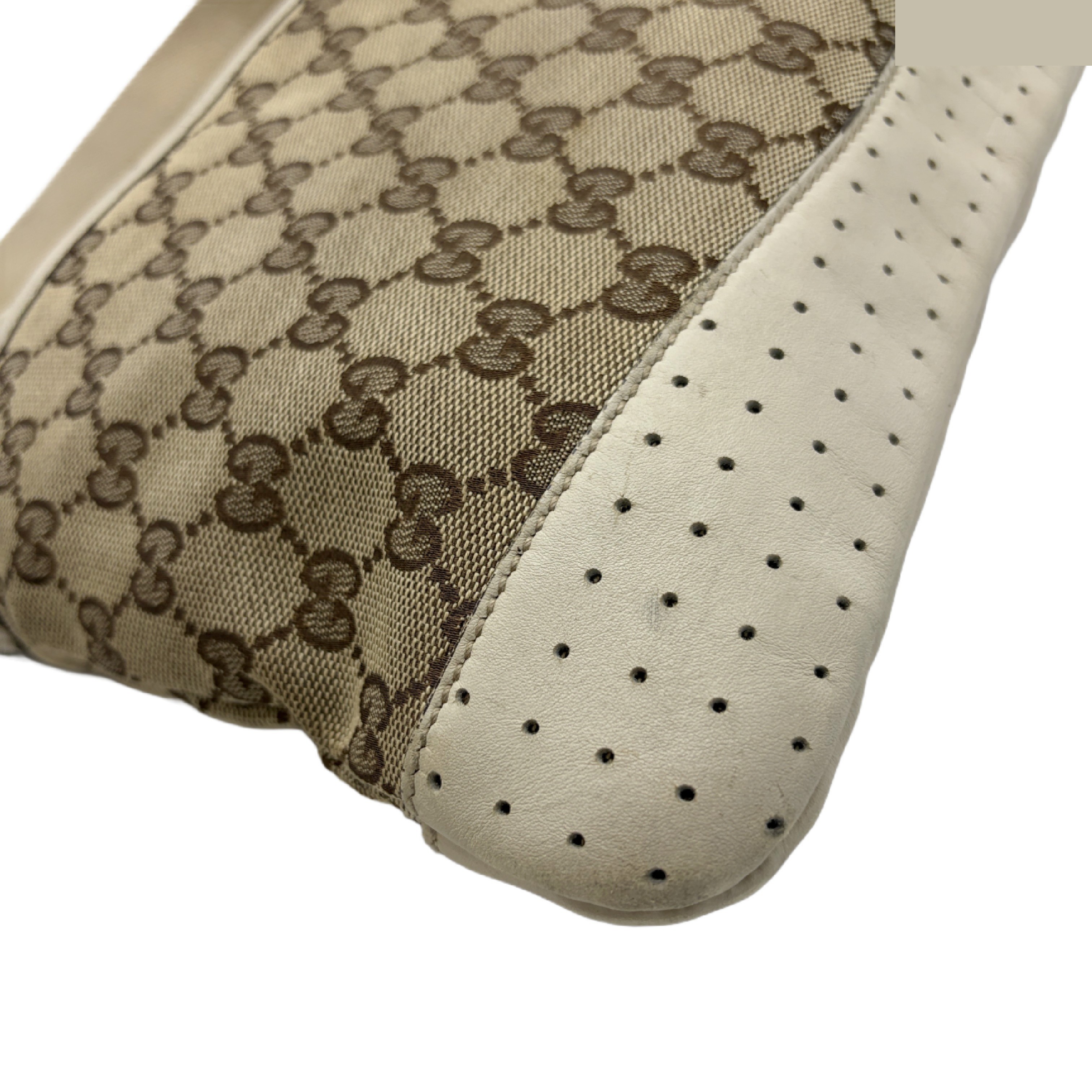 GG Canvas (Bag) - Shoulder Bag — view 4