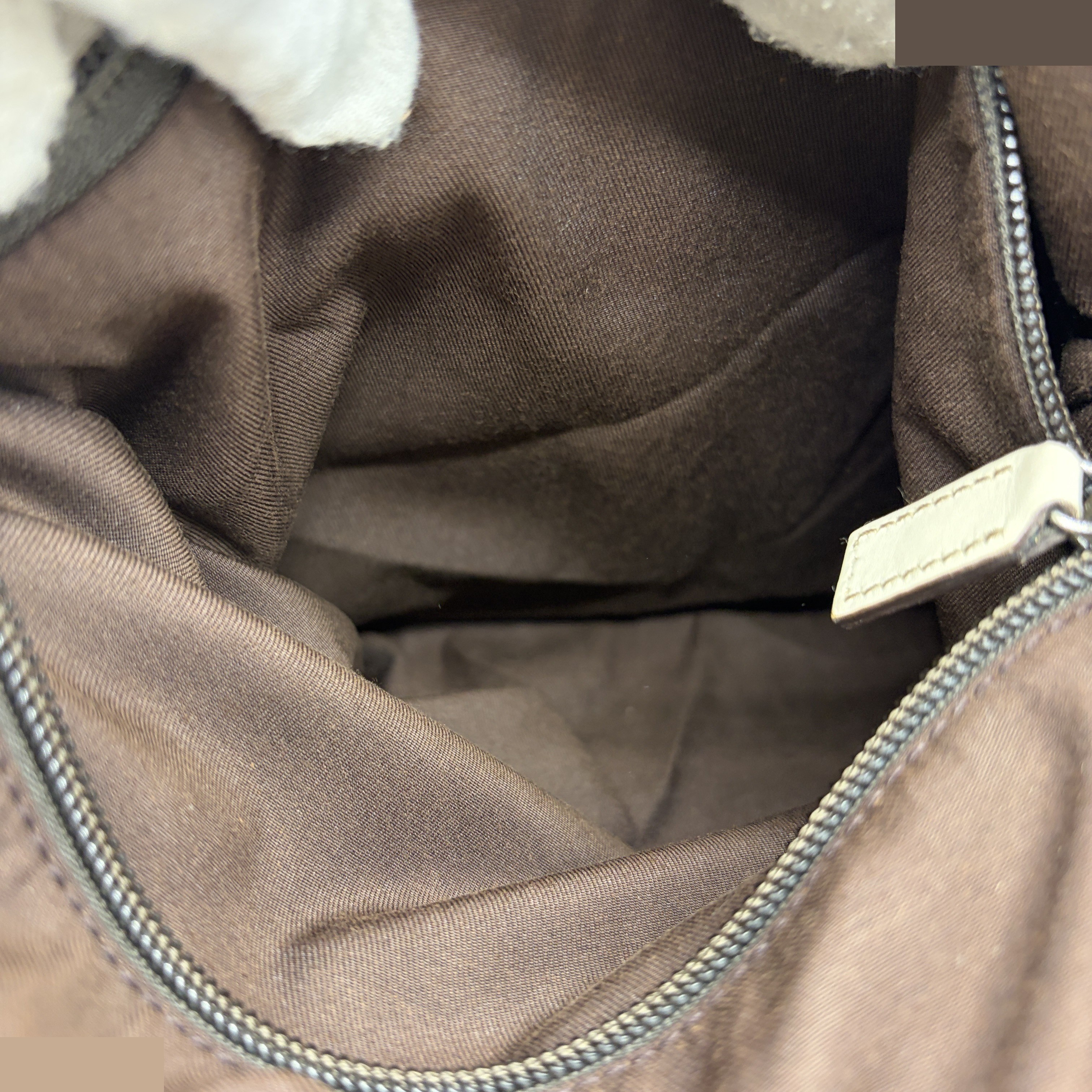 GG Canvas (Bag) - Shoulder Bag — view 10