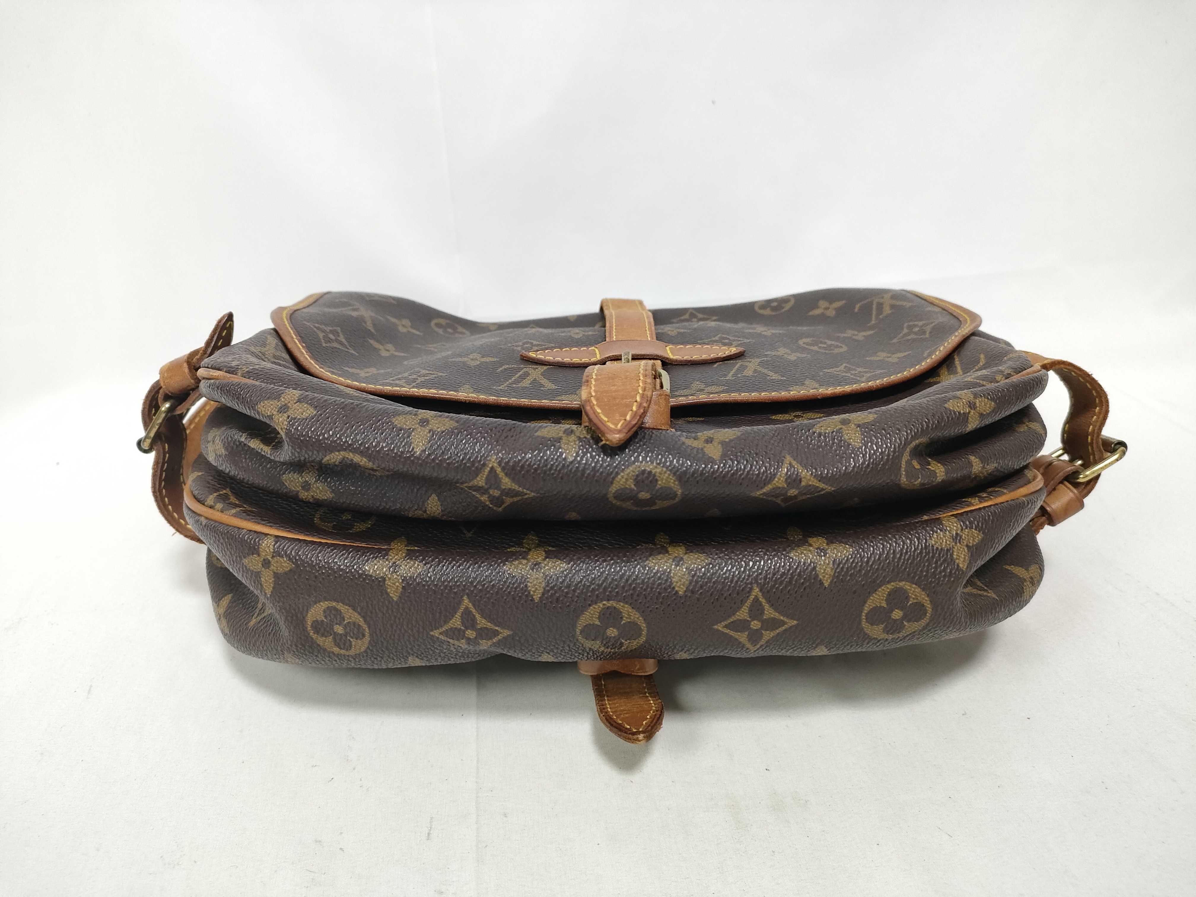 Monogram Saumur 30 M42256 AR0973 Shoulder Bag — view 3