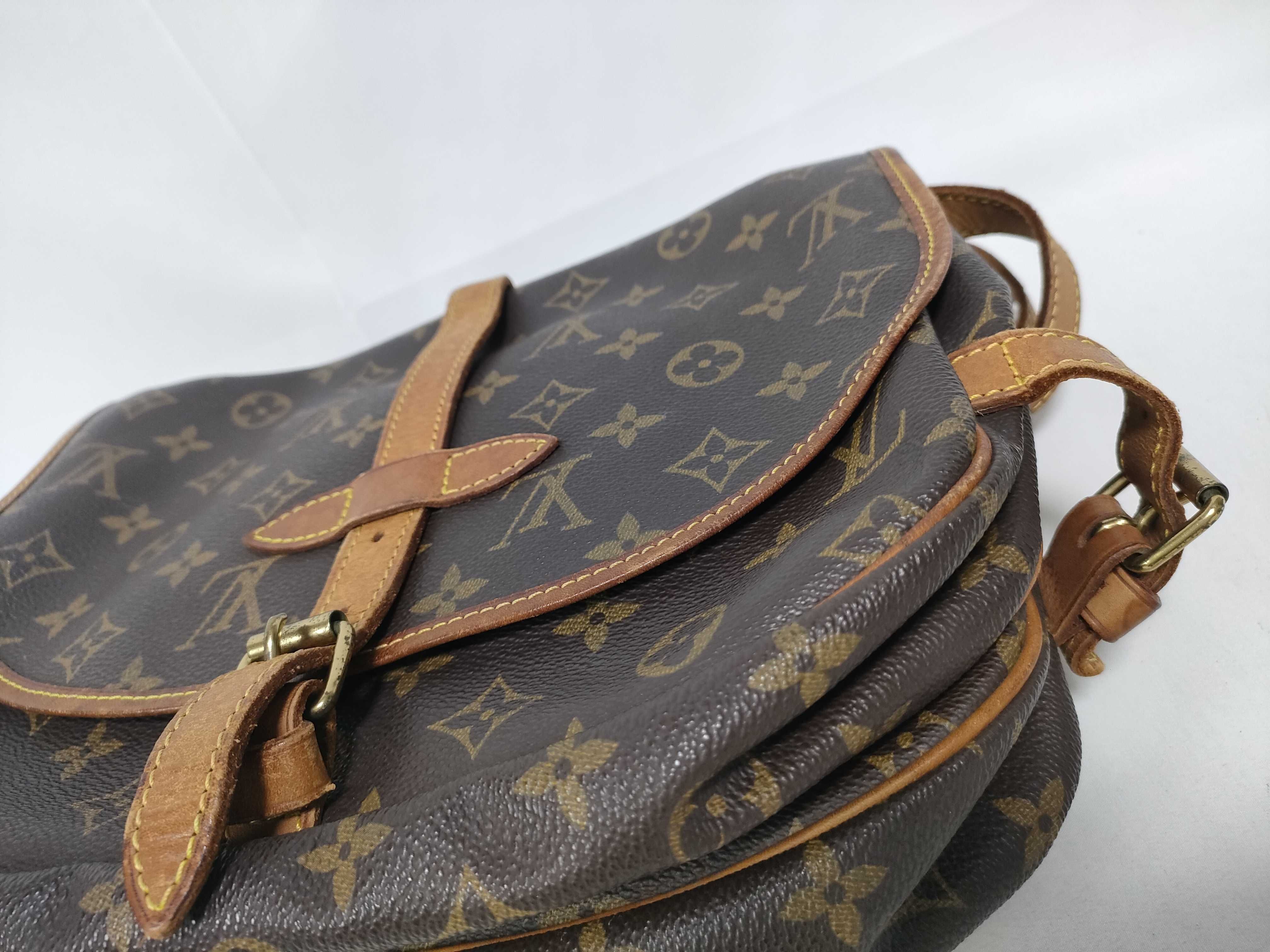 Monogram Saumur 30 M42256 AR0973 Shoulder Bag — view 4