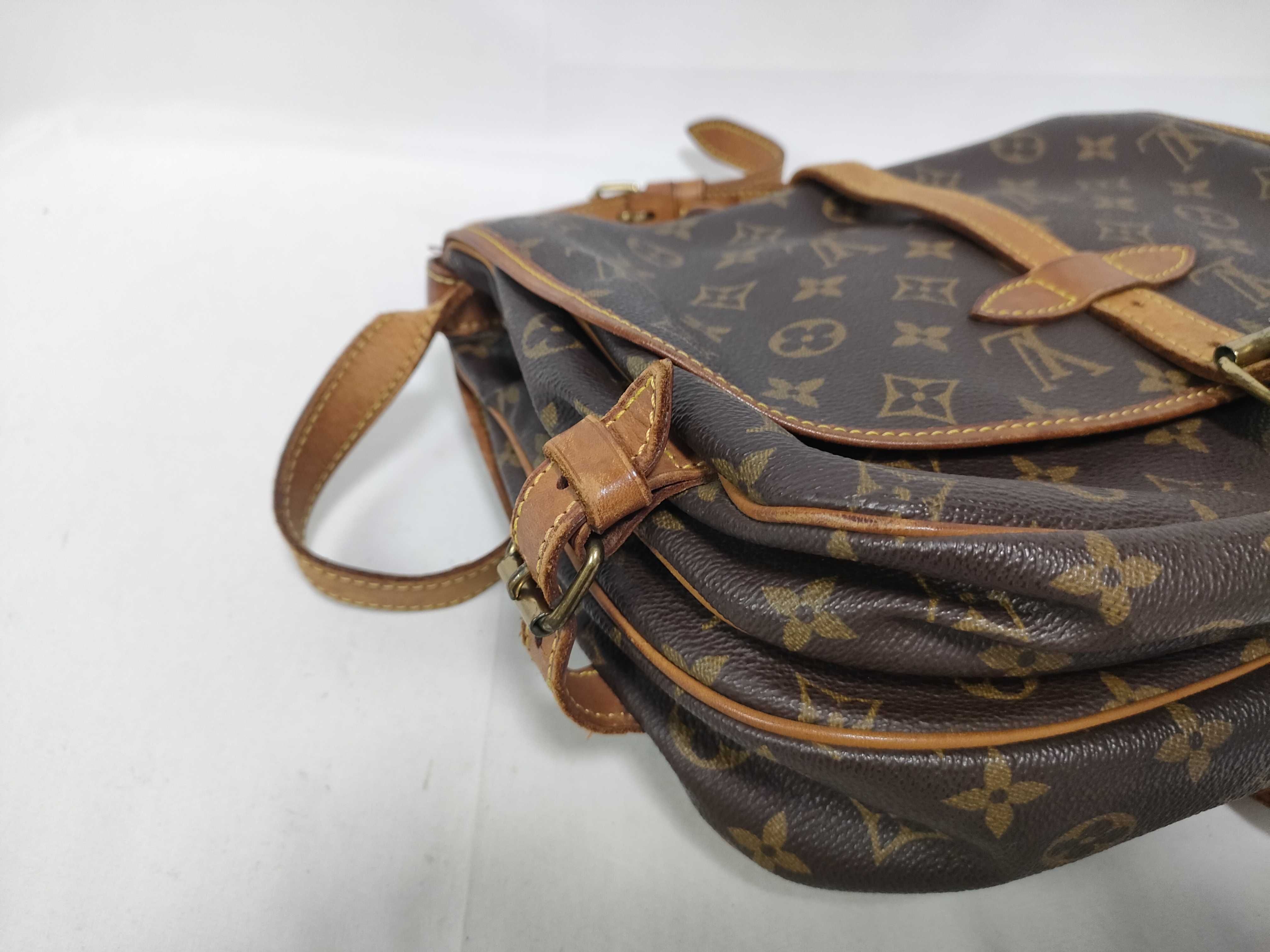 Monogram Saumur 30 M42256 AR0973 Shoulder Bag — view 6