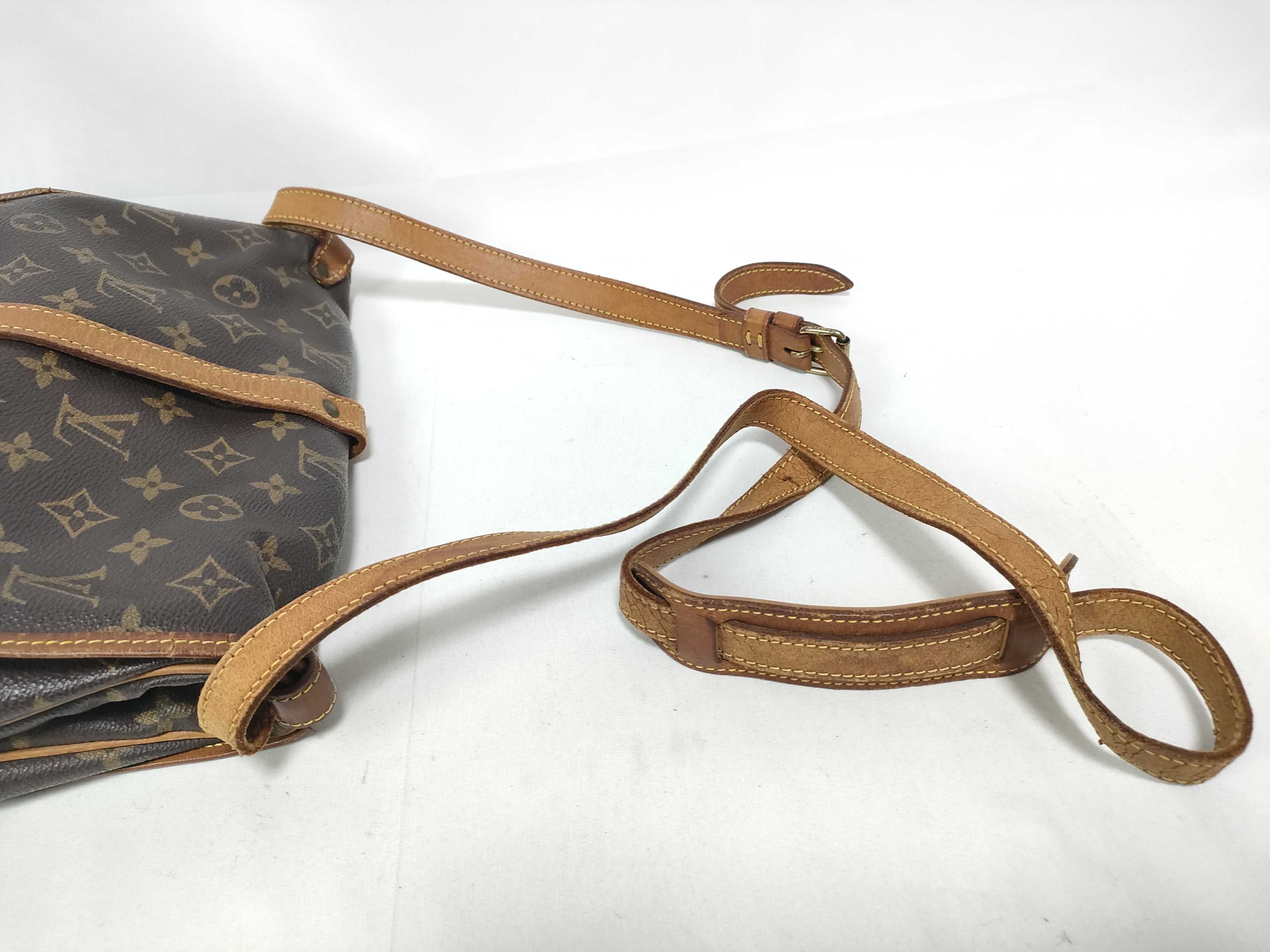 Monogram Saumur 30 M42256 AR0973 Shoulder Bag — view 10
