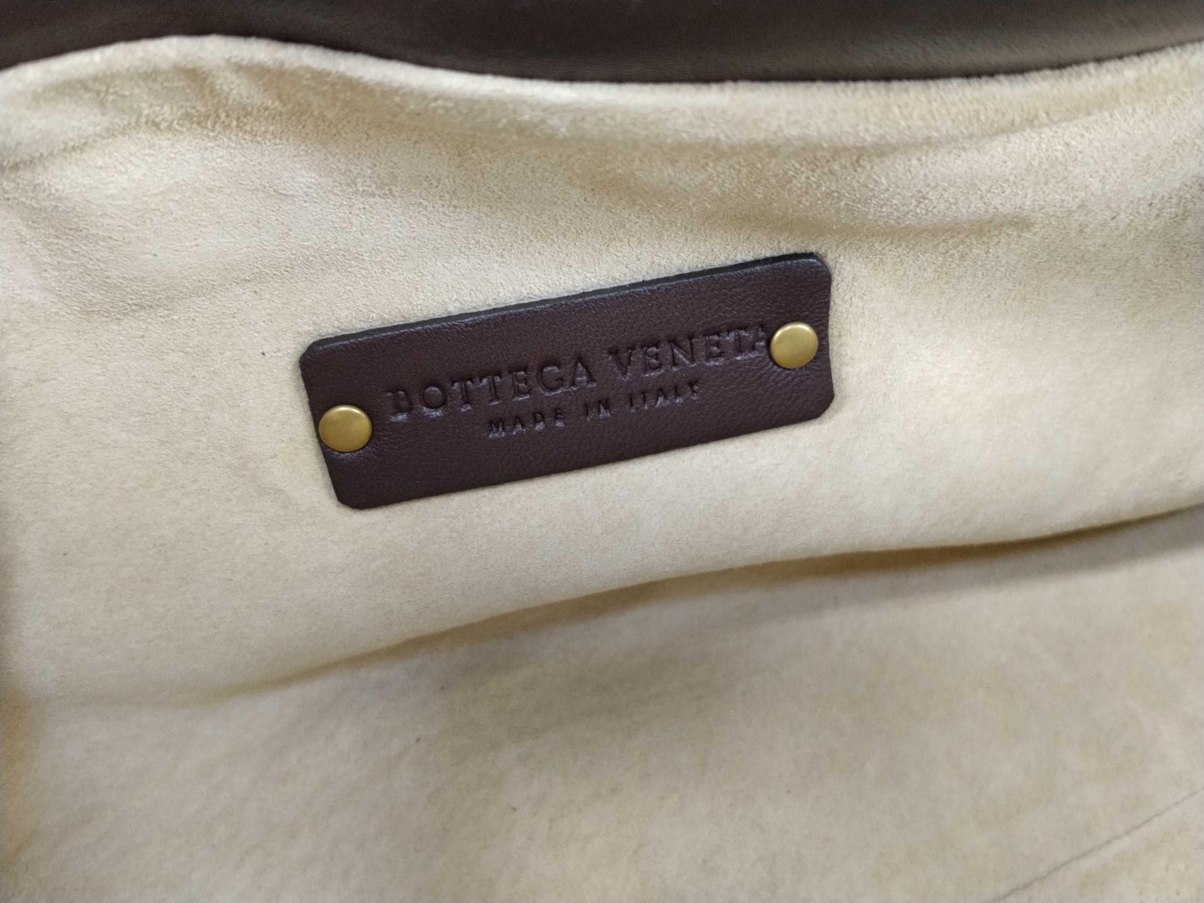 Intrecciato Shoulder Bag — view 9