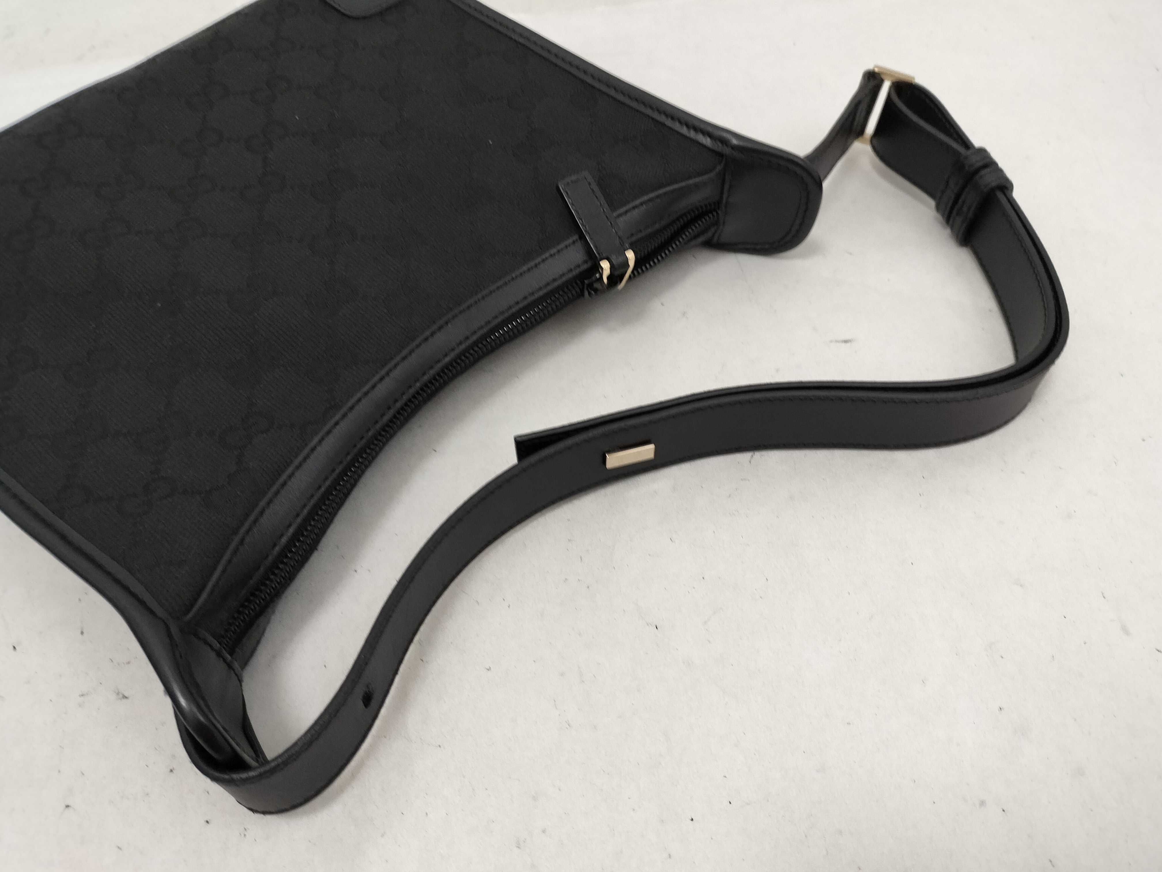 GG Canvas One-Shoulder Bag (Black) — view 3