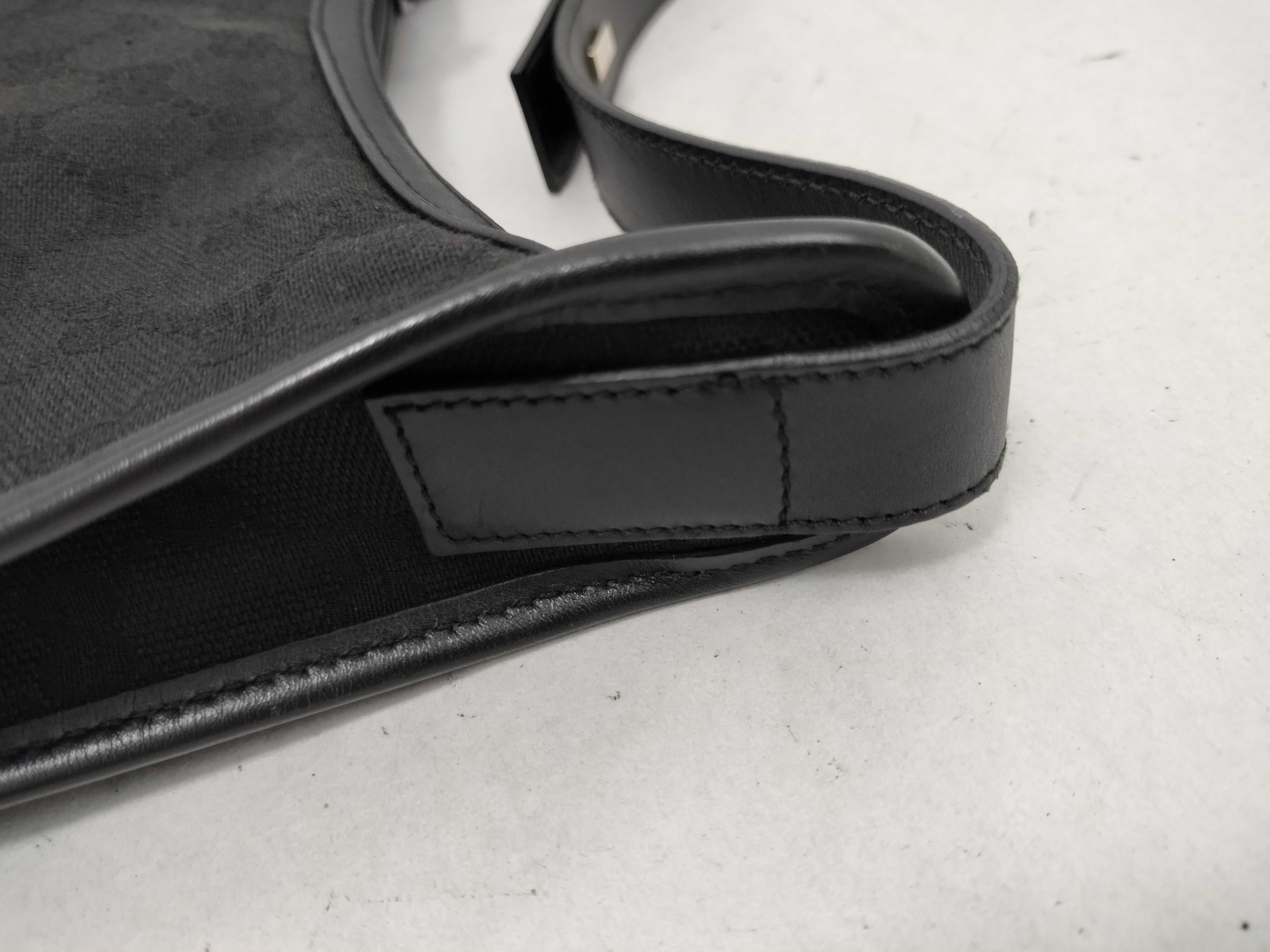 GG Canvas One-Shoulder Bag (Black) — view 5