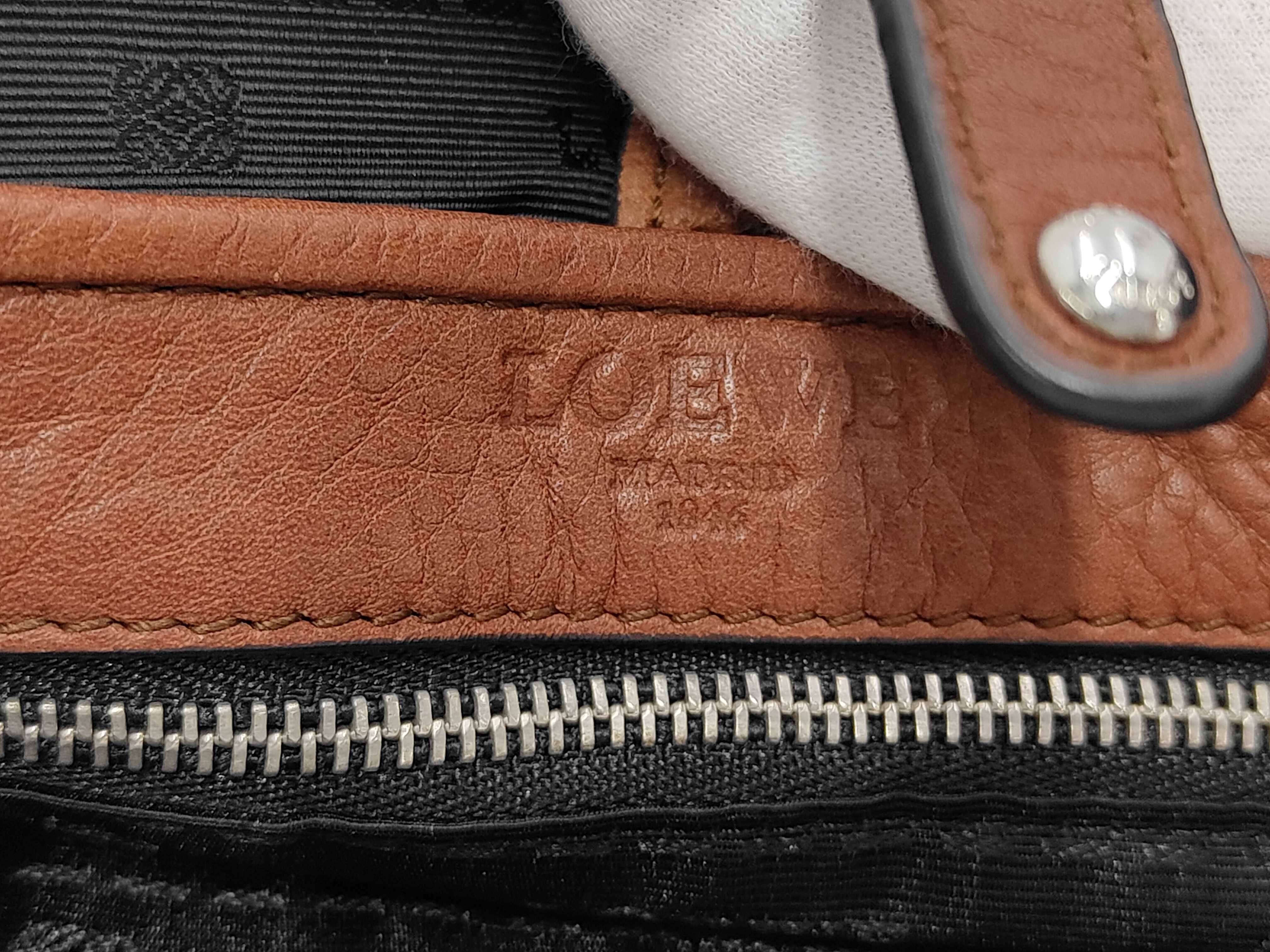 Heritage Shoulder Bag — view 9