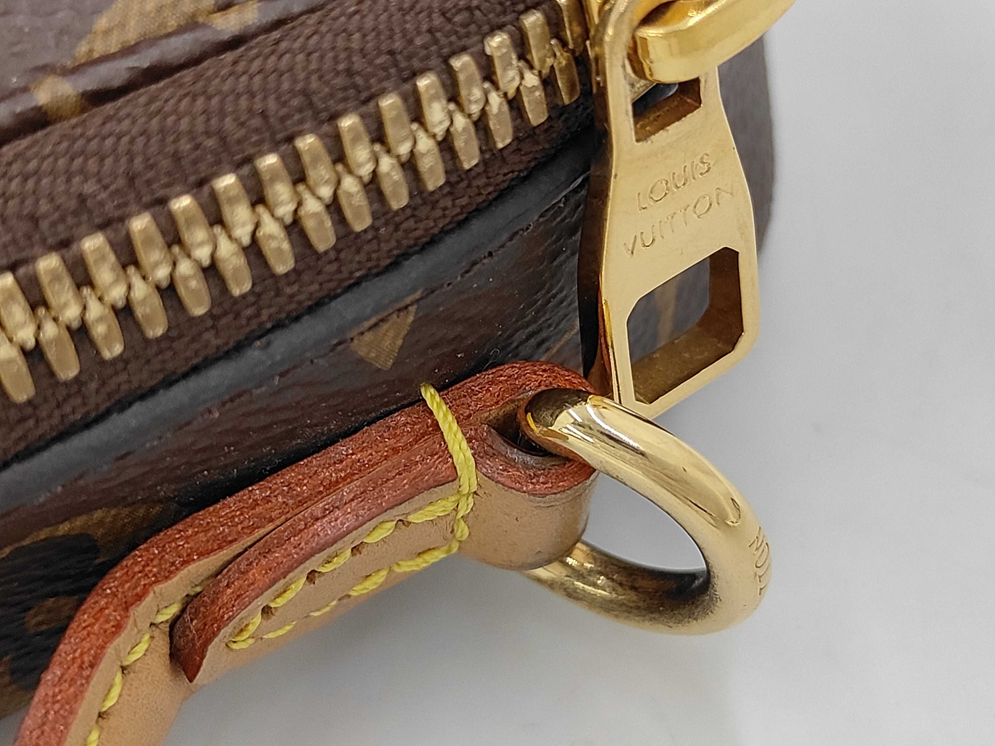Monogram LV Louis Vuitton Utility Crossbody Monogram Shoulder Bag — view 7