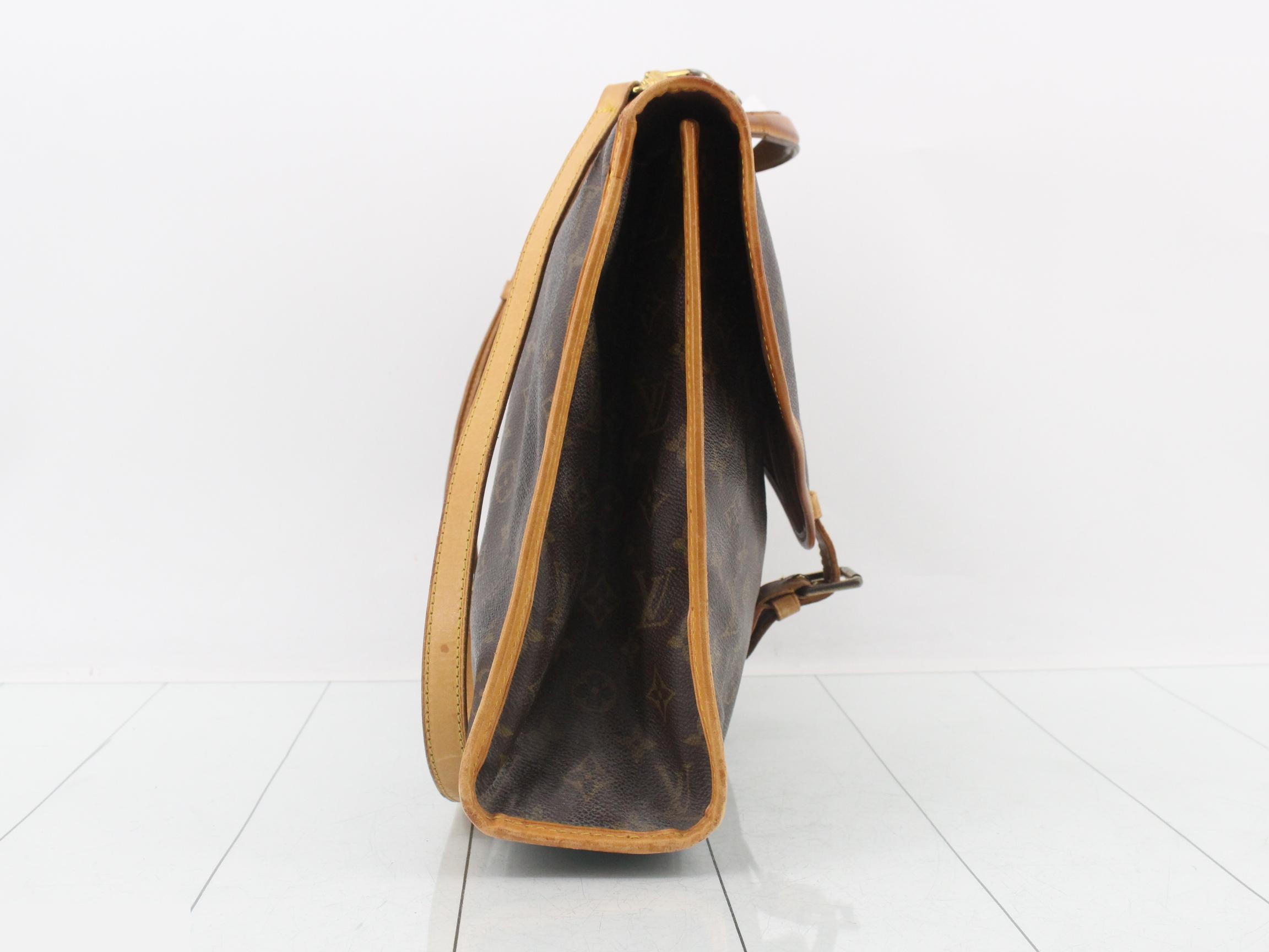 Beverly with shoulder strap — view 4