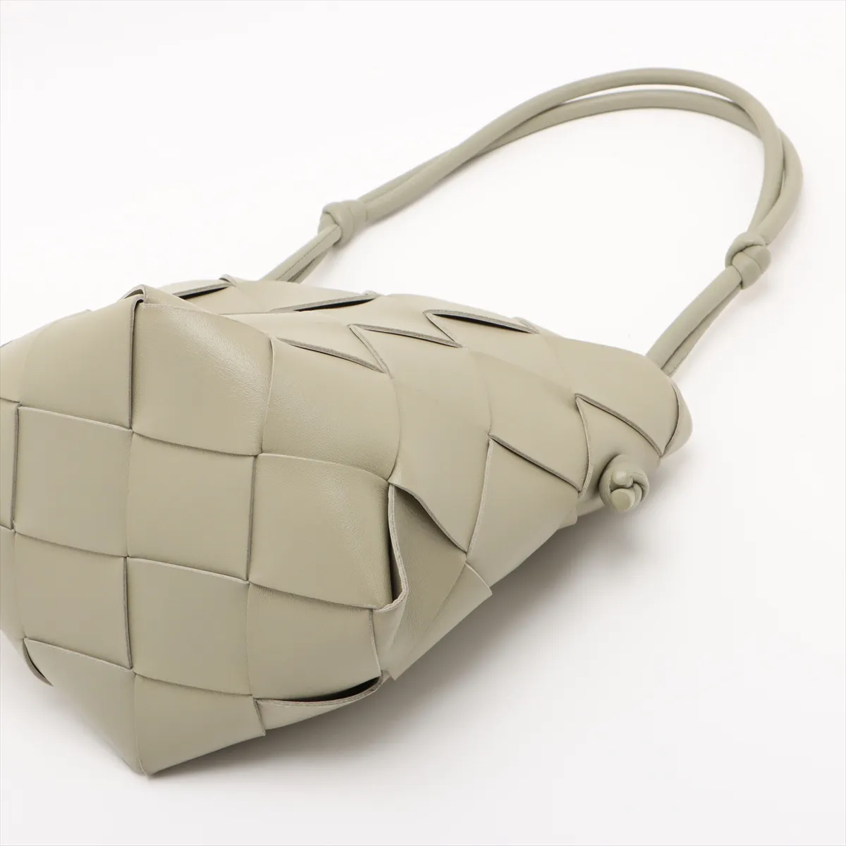 Maxi Intrecciato Leather Shoulder Bag Green — view 3