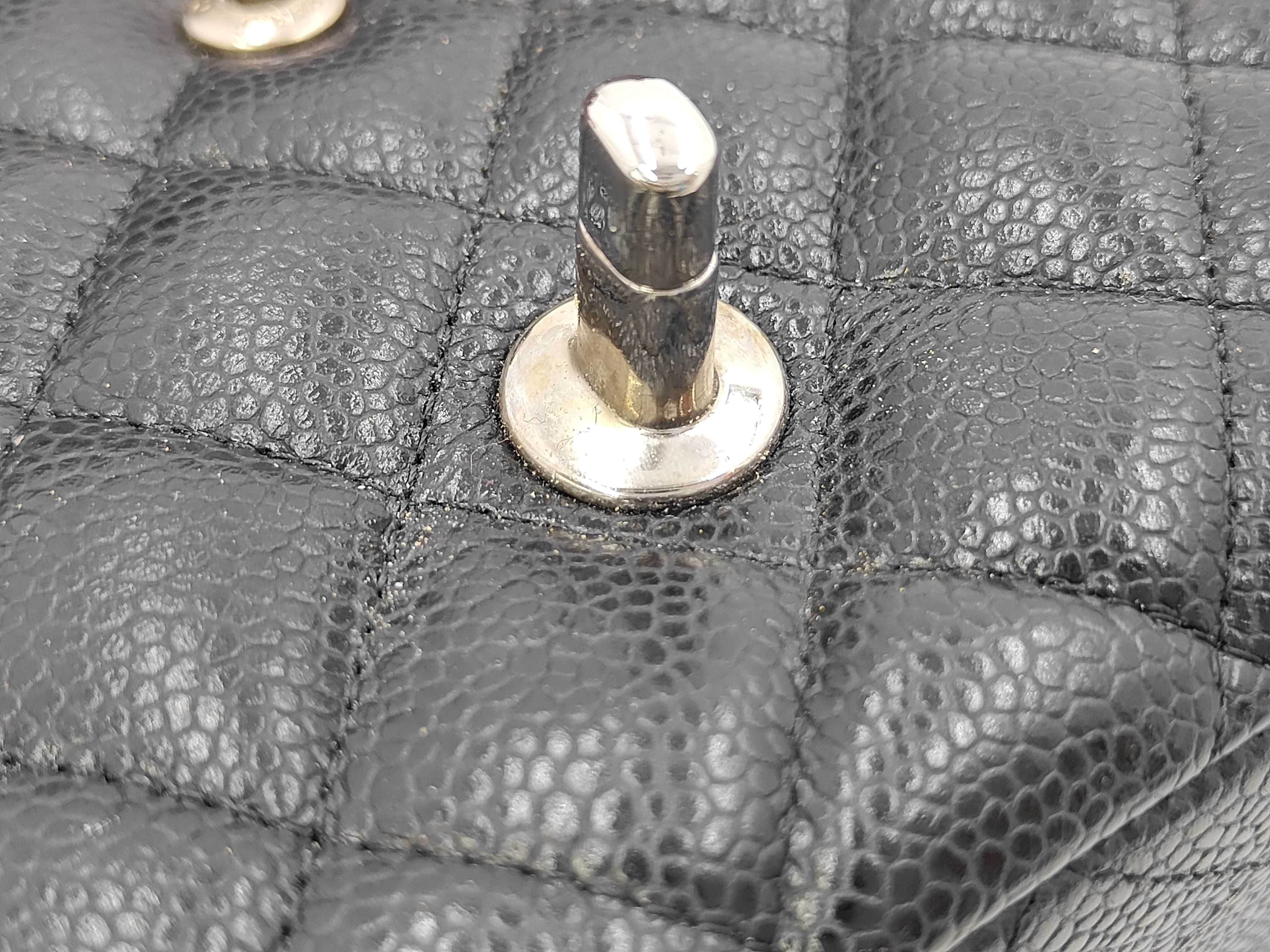 Matelassé 25 Caviar Skin Black Silver Hardware Double Flap Bag (Serial Number 20s) — view 14