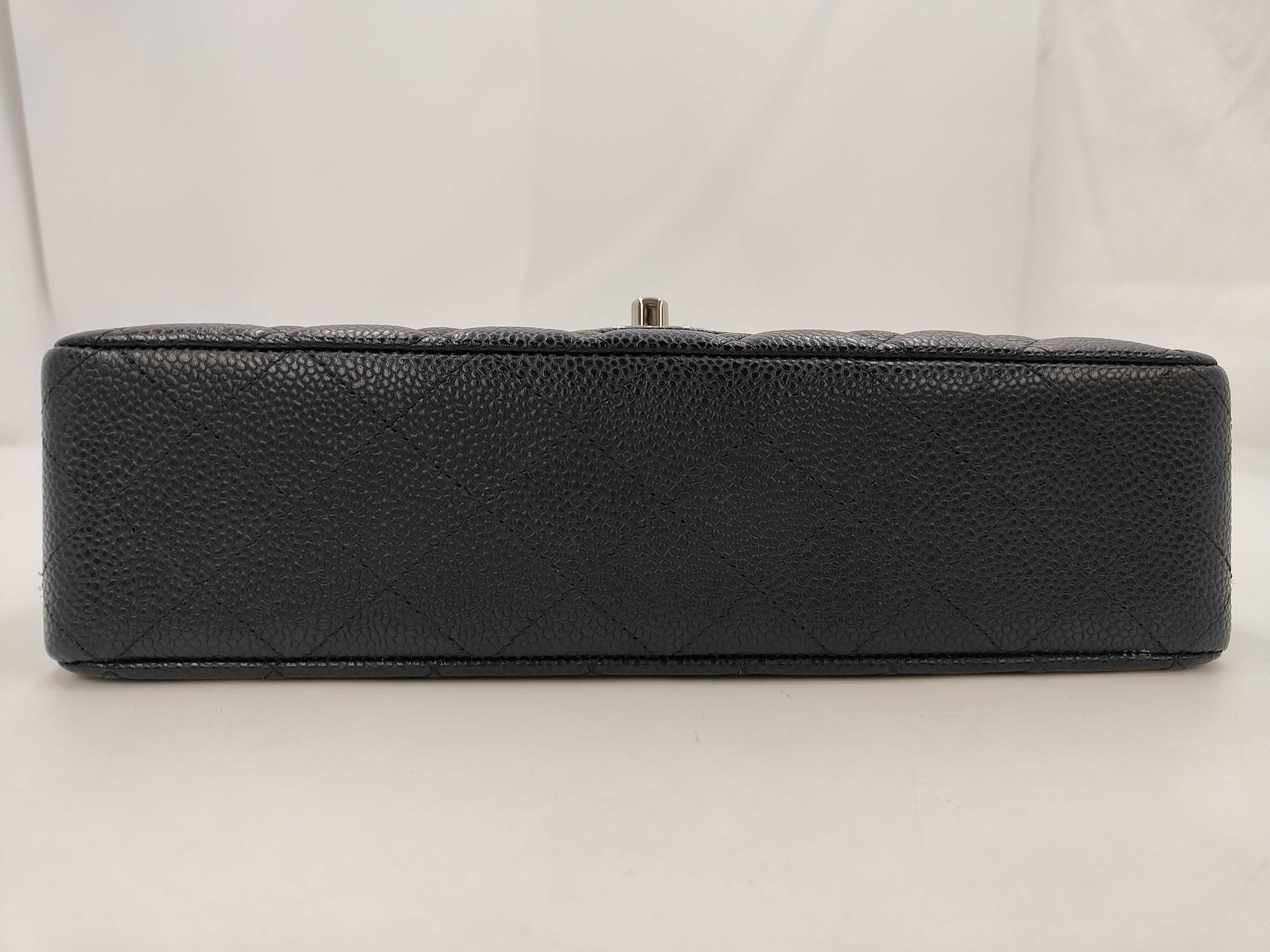 Matelassé 25 Caviar Skin Black Silver Hardware Double Flap Bag (Serial Number 20s) — view 3