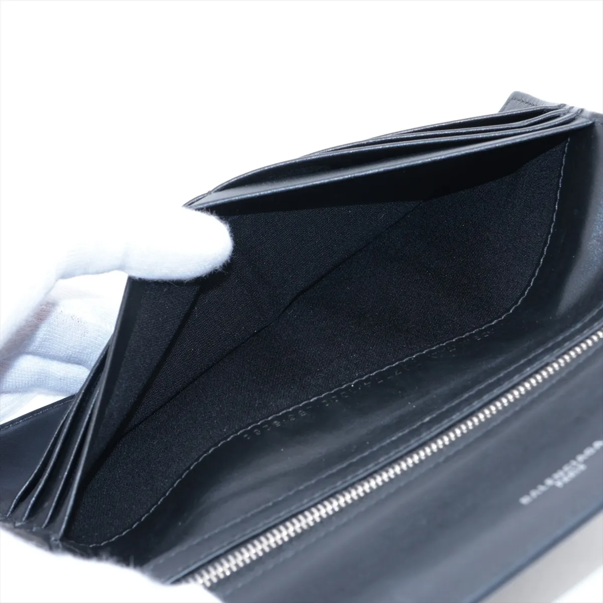 Passport Long Wallet 1 Ticket Leather Long Wallet Black — view 4