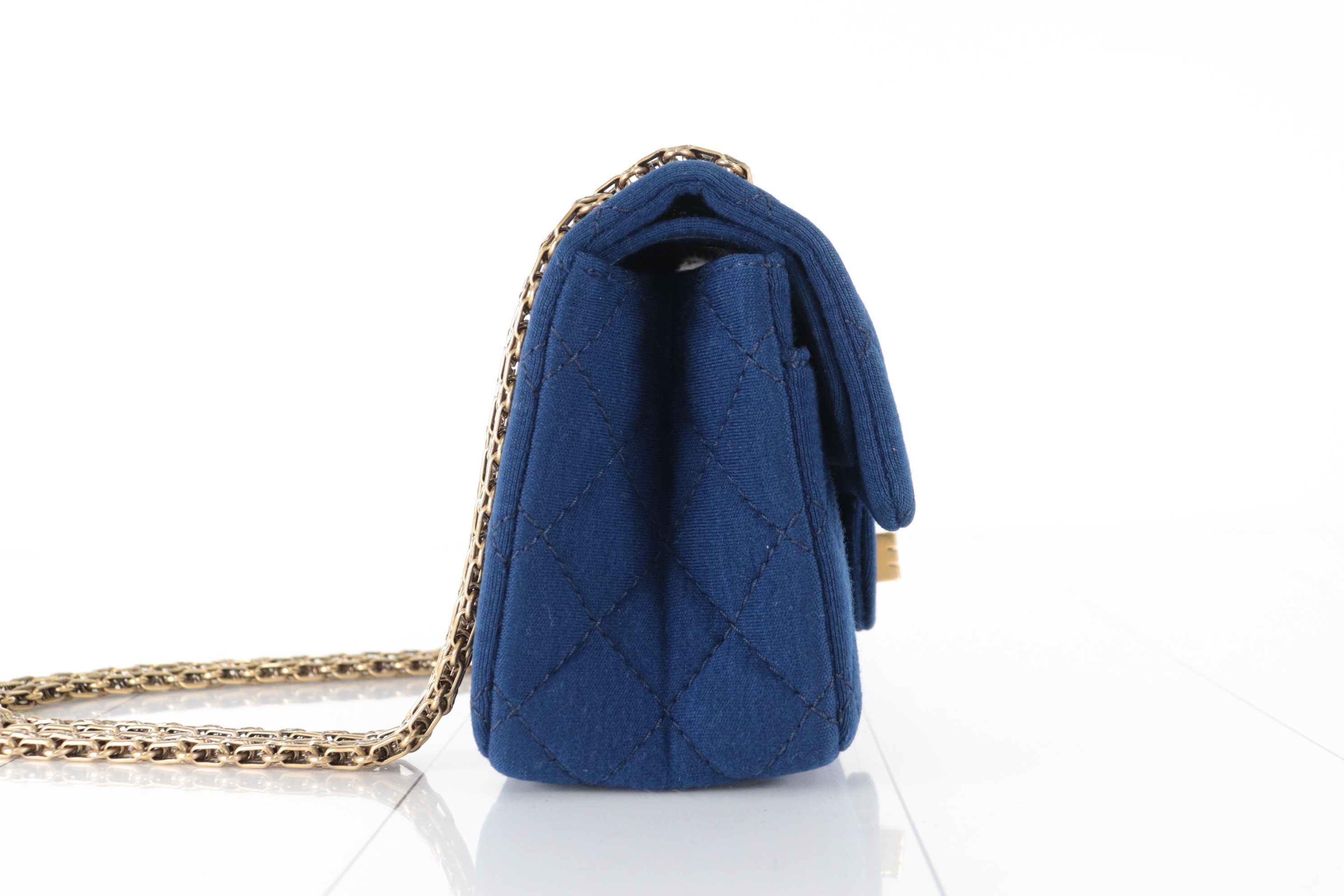 Double flap cotton chain shoulder bag, navy, 20s series. — view 3