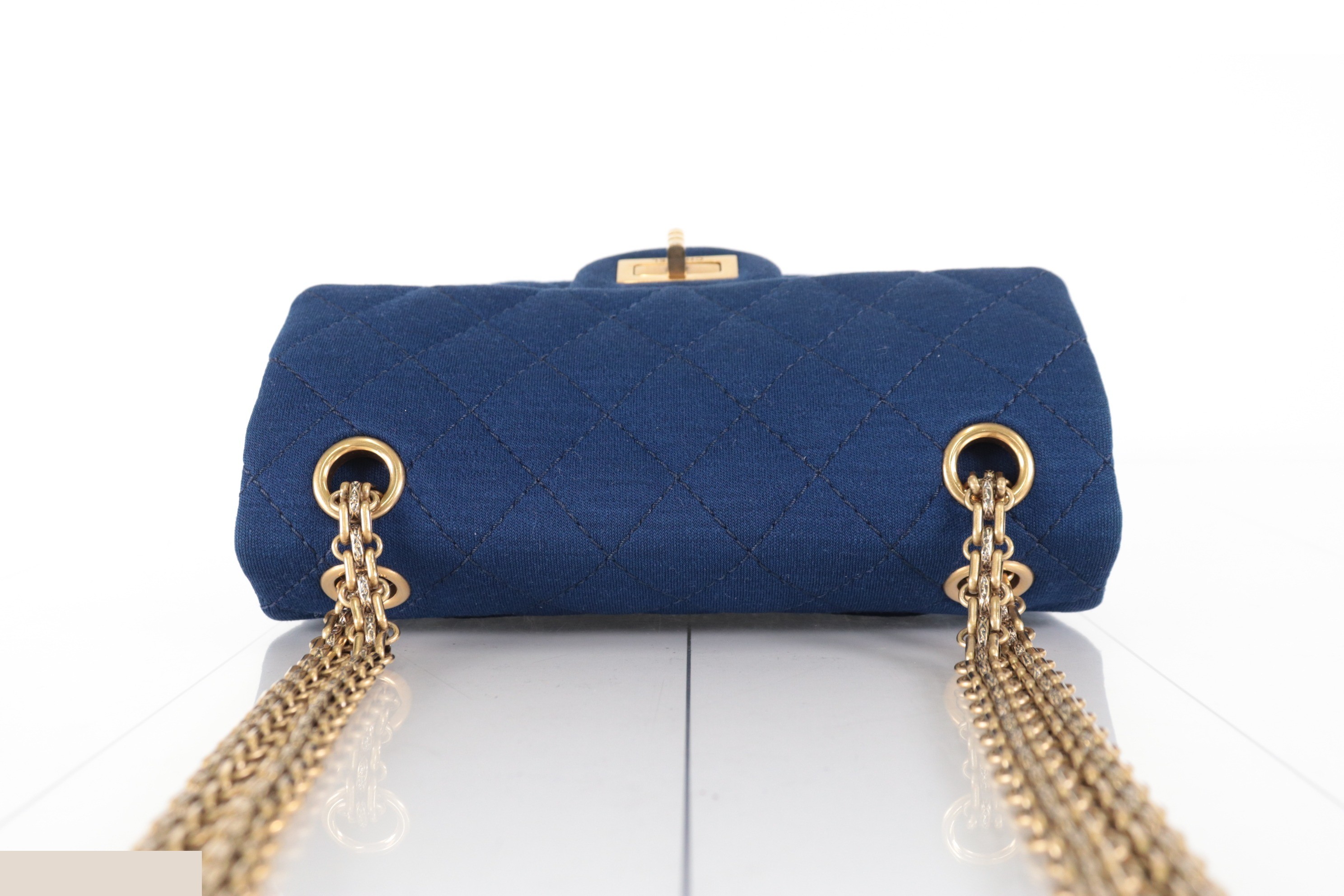 Double flap cotton chain shoulder bag, navy, 20s series. — view 5